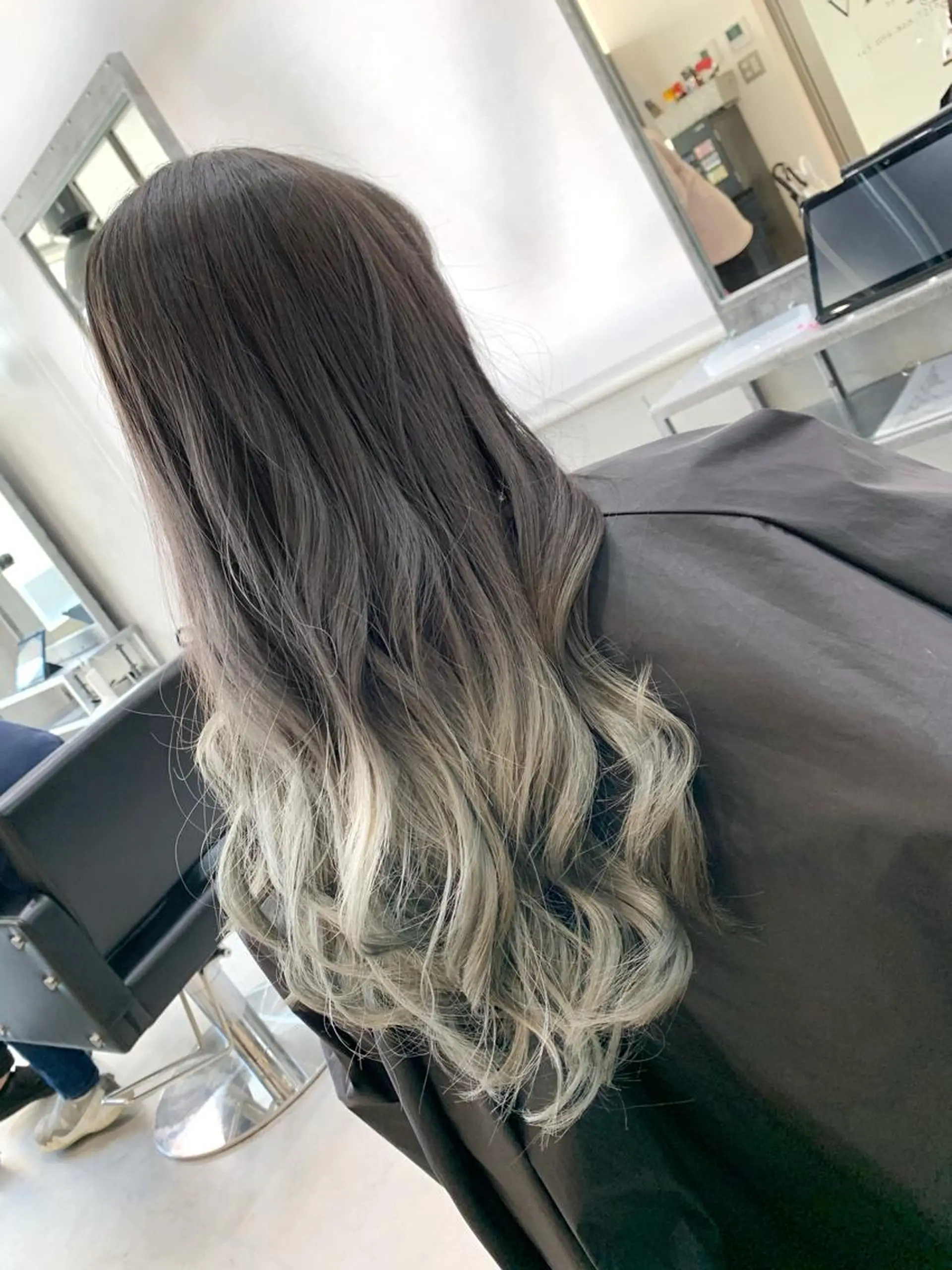 ロング カラー ヘアアレンジ カット ヘアカラー トリートメント VIM hairおもろまち店のヘアスタイル