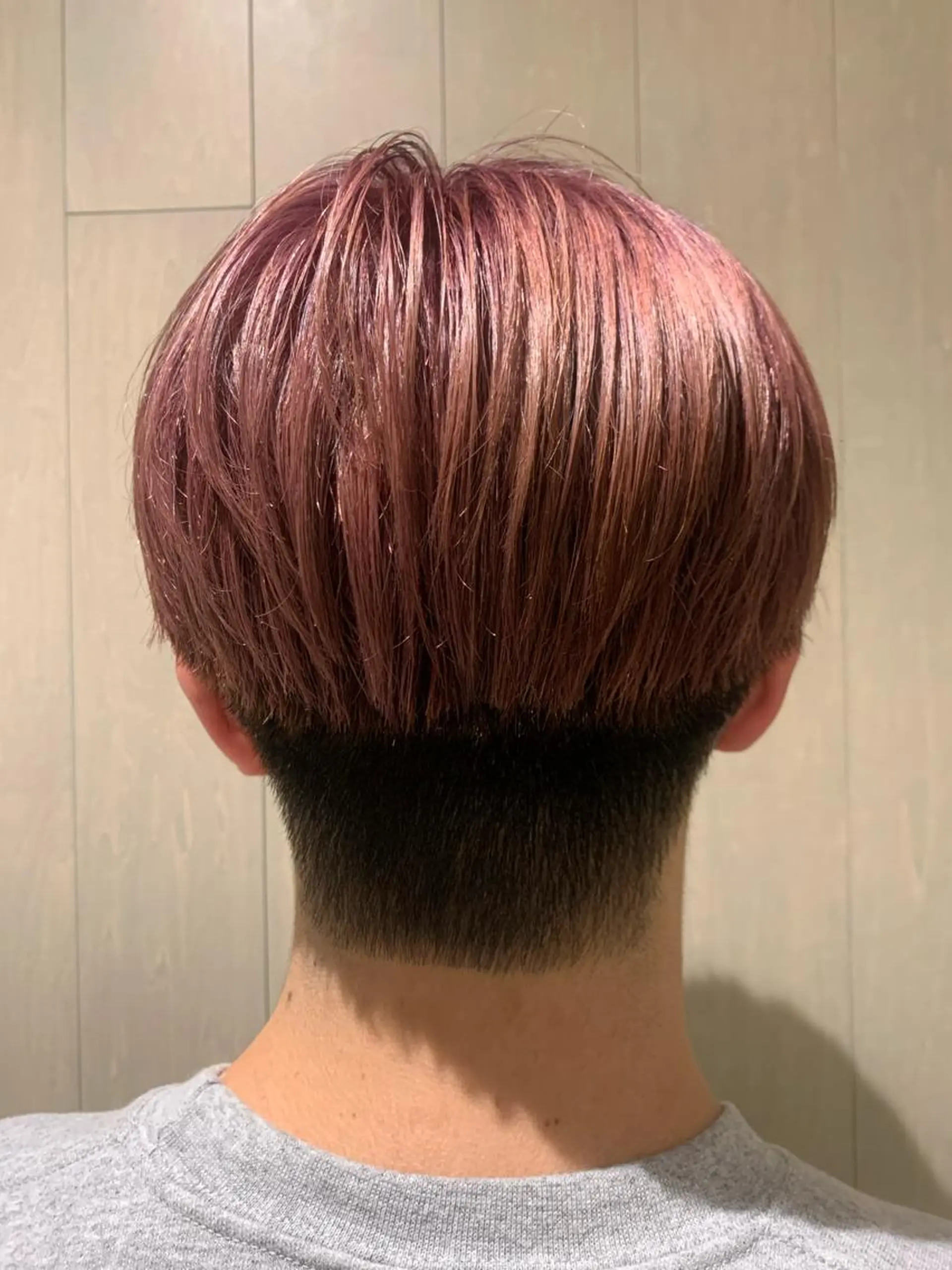カラー 糟谷 慈英のヘアスタイル