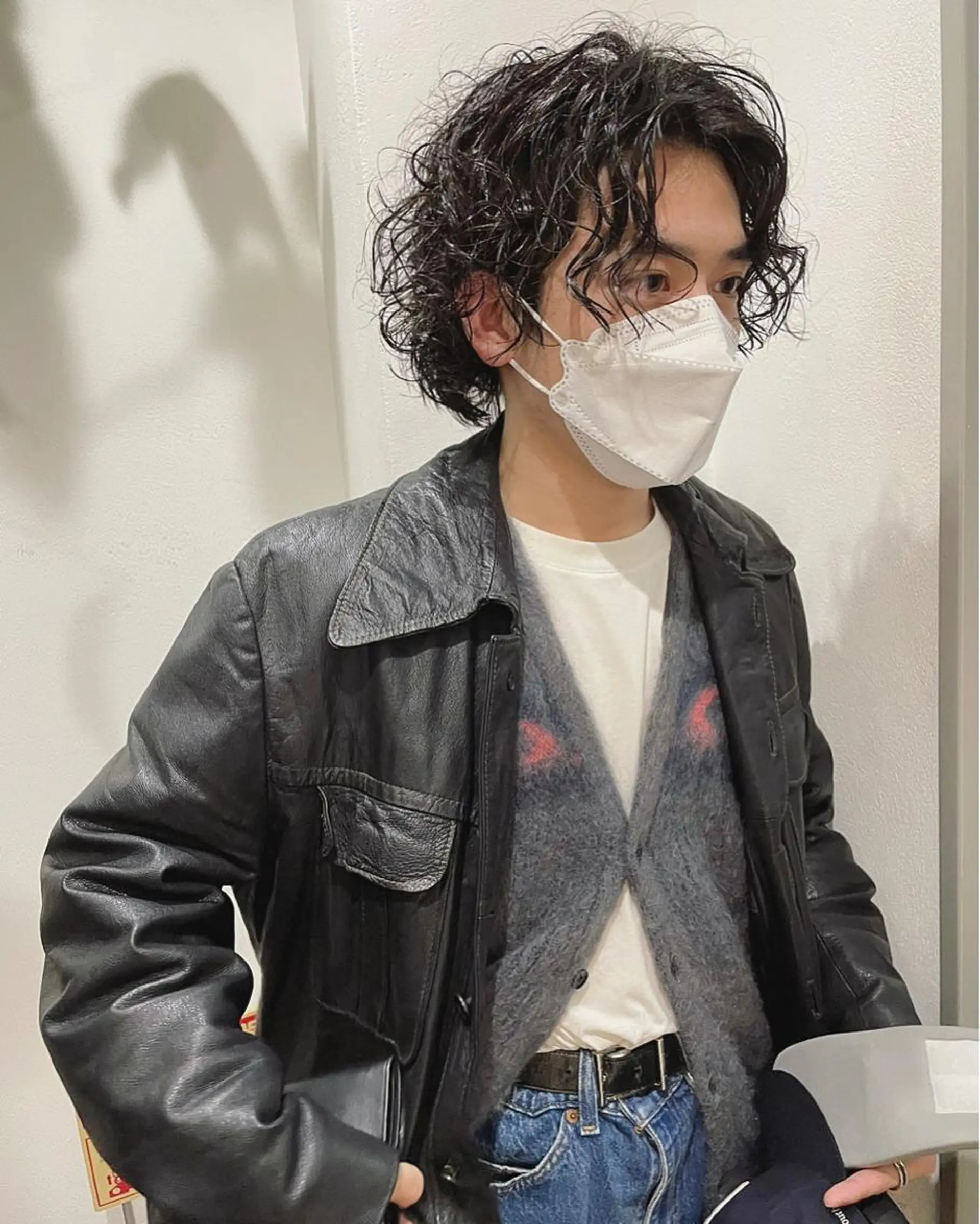 ミディアム パーマ メンズ ミディアムパーマ メンズパーマ カット パーマ トリートメント Loom.所属・村上雅人 ナチュラルモードのヘアスタイル