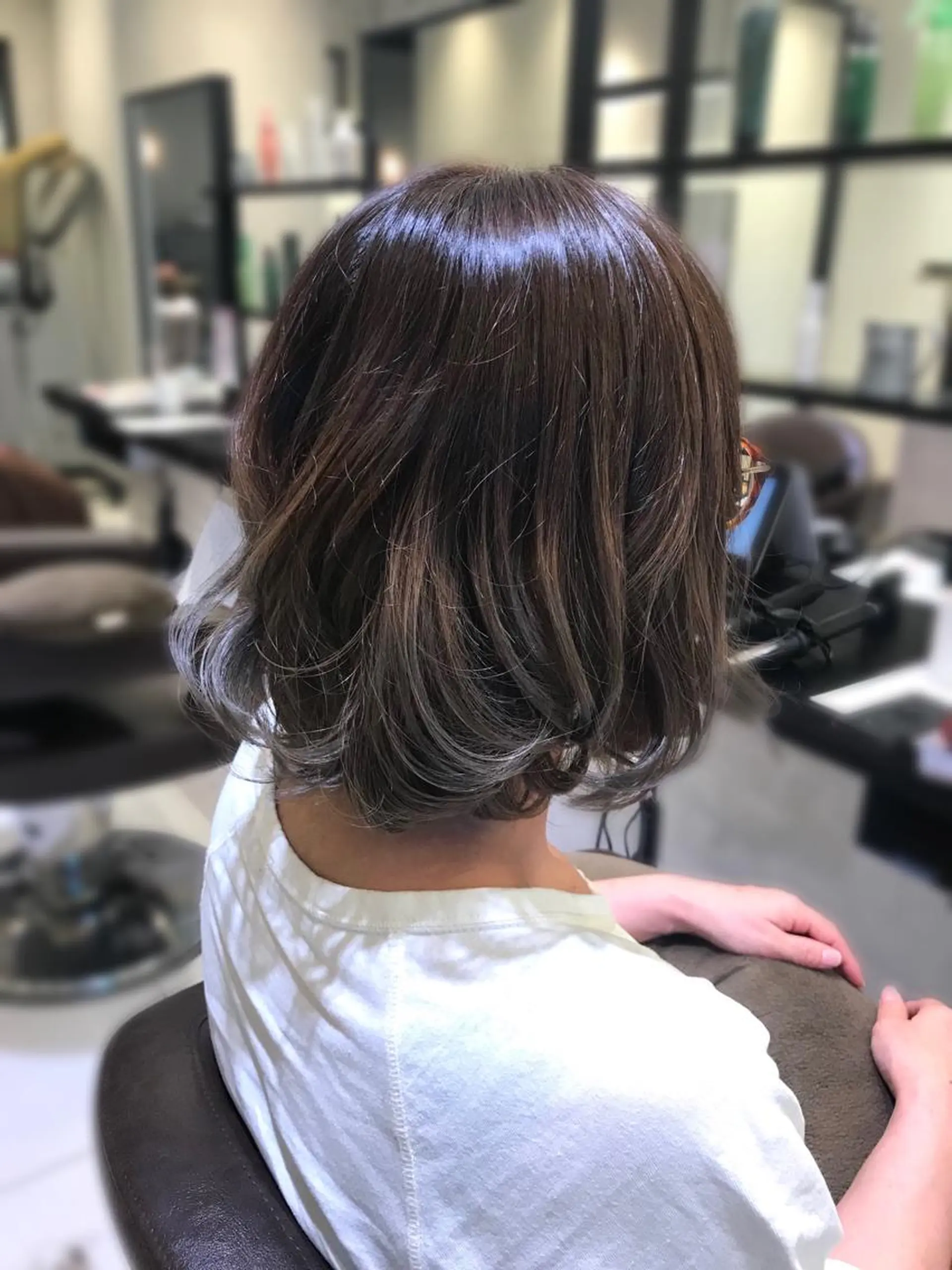 ミディアム カラー バレイヤージュ ボブ レイヤーカット Renatus店長 金子裕美のヘアスタイル