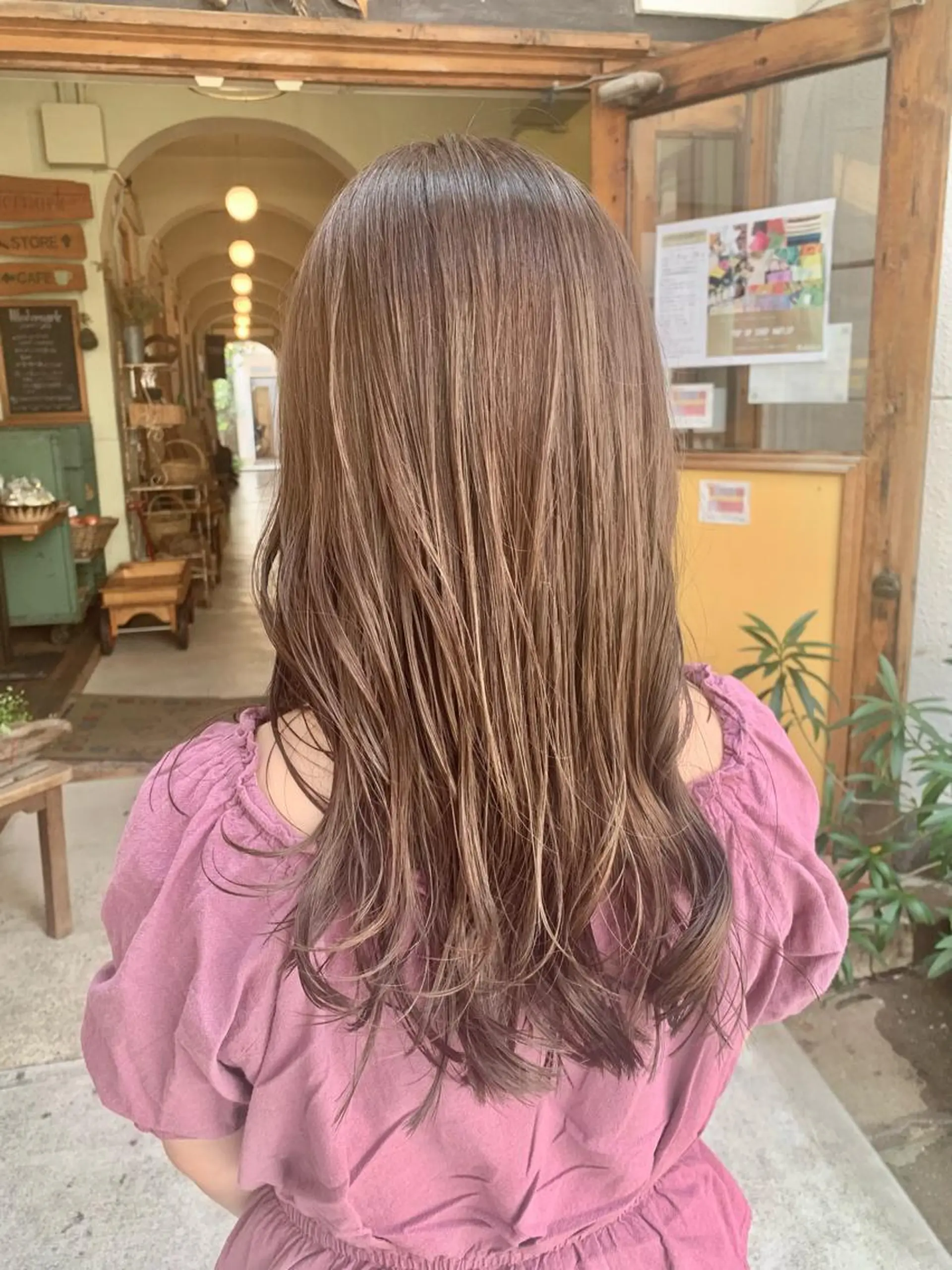 ロング カット ヘアカラー トリートメント LEB所属・下河 宗太のヘアスタイル