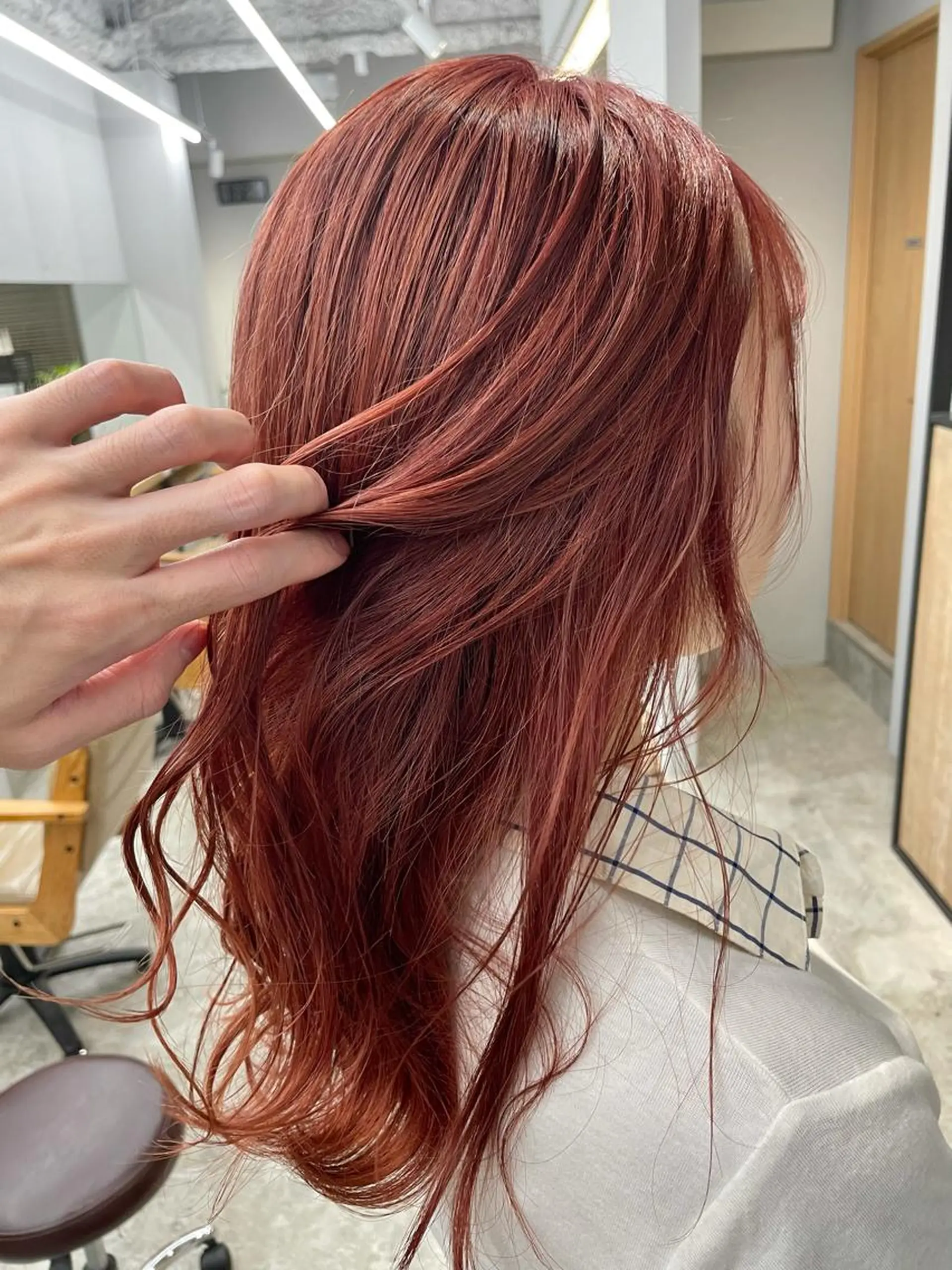 ミディアム SAEKI【ior 】北千住店ブリーチのヘアスタイル