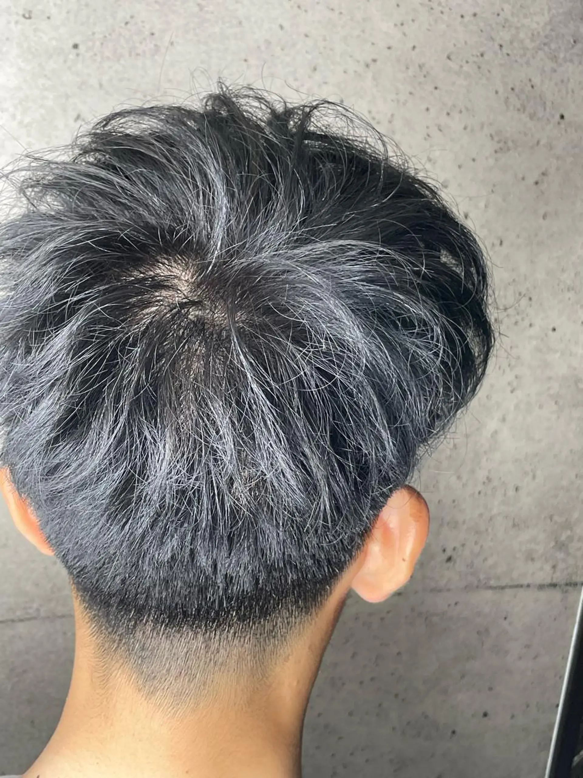 ショート カラー メンズ SLIME Seiのヘアスタイル