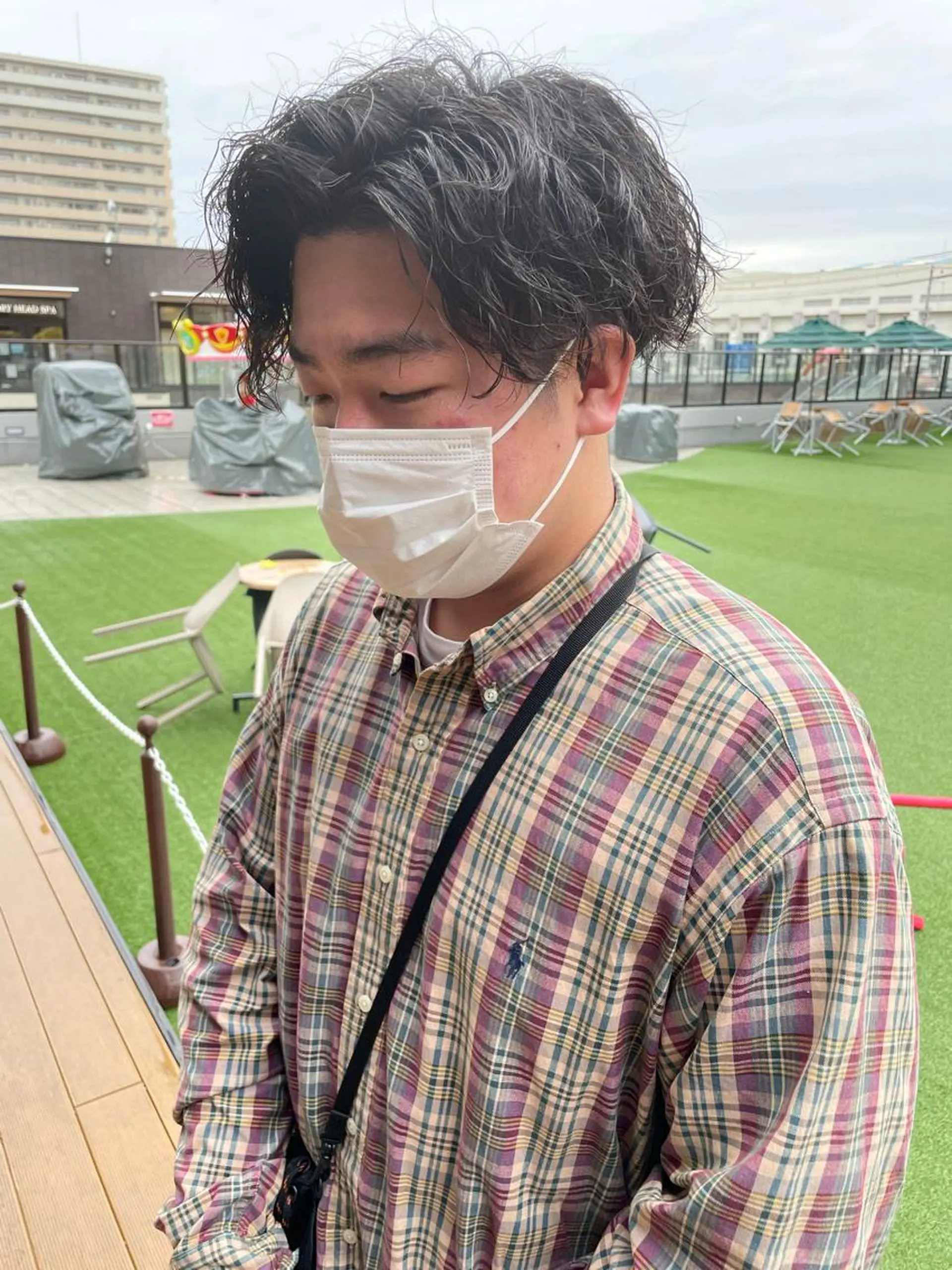 ショート パーマ メンズ メンズパーマ ツイストスパイラルパーマ スパイラルパーマ カット パーマ トリートメント メンズヘア特化 崎田 成人のヘアスタイル