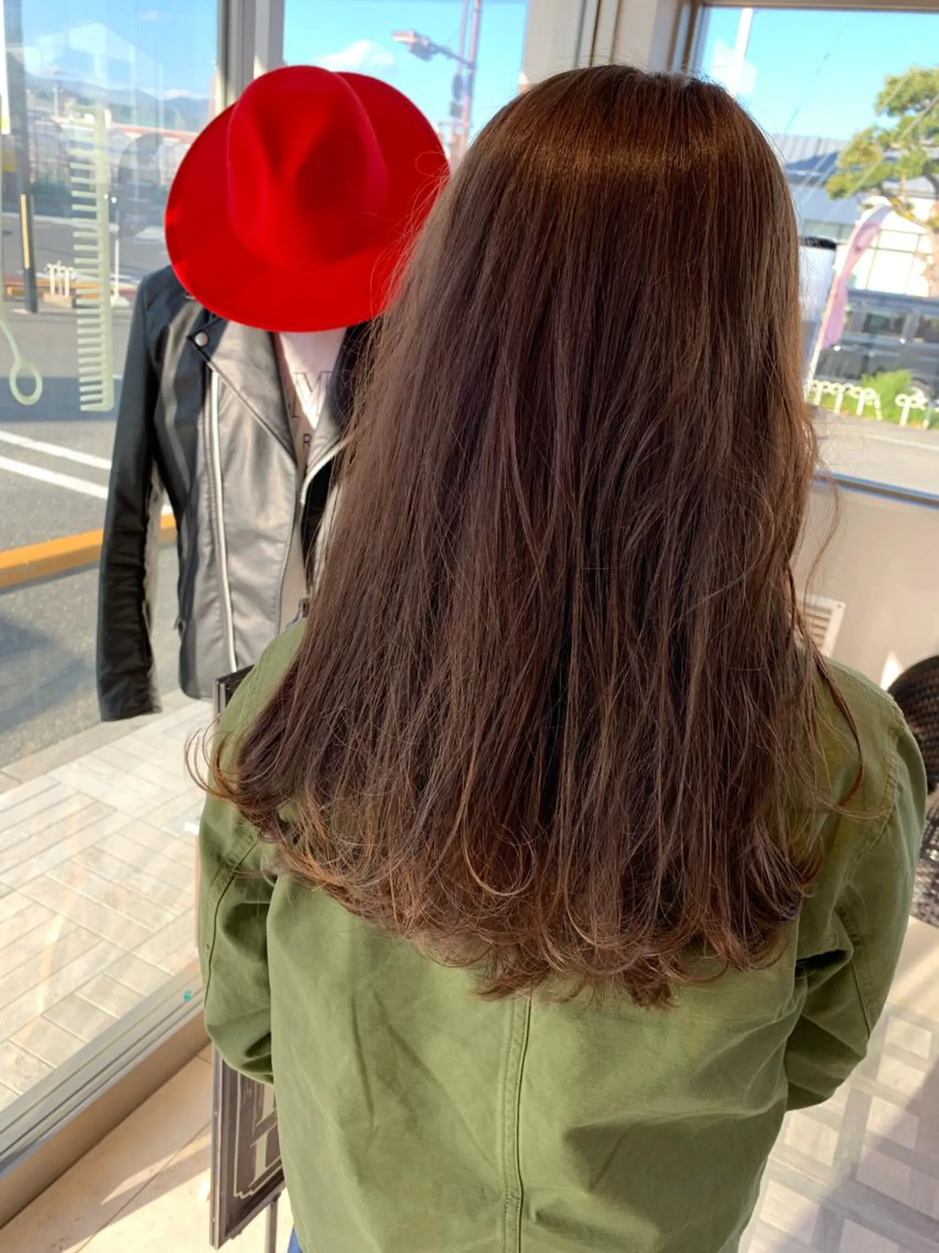 ロング カラー 畠山 華奈のヘアスタイル