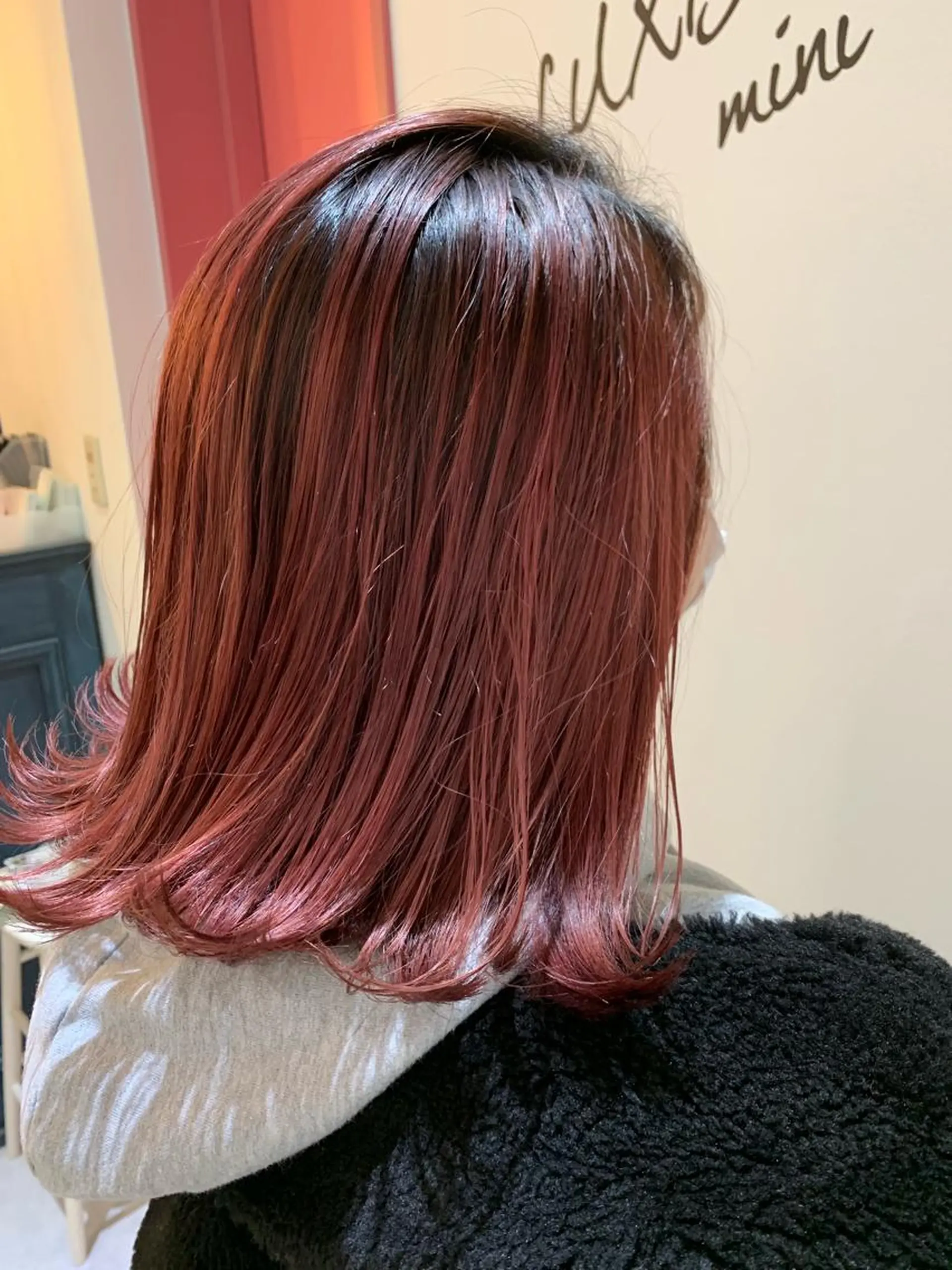 ミディアム カラー t.a.g所属・韓国レイヤー×艶髪 ハイトーンRyukiのヘアスタイル