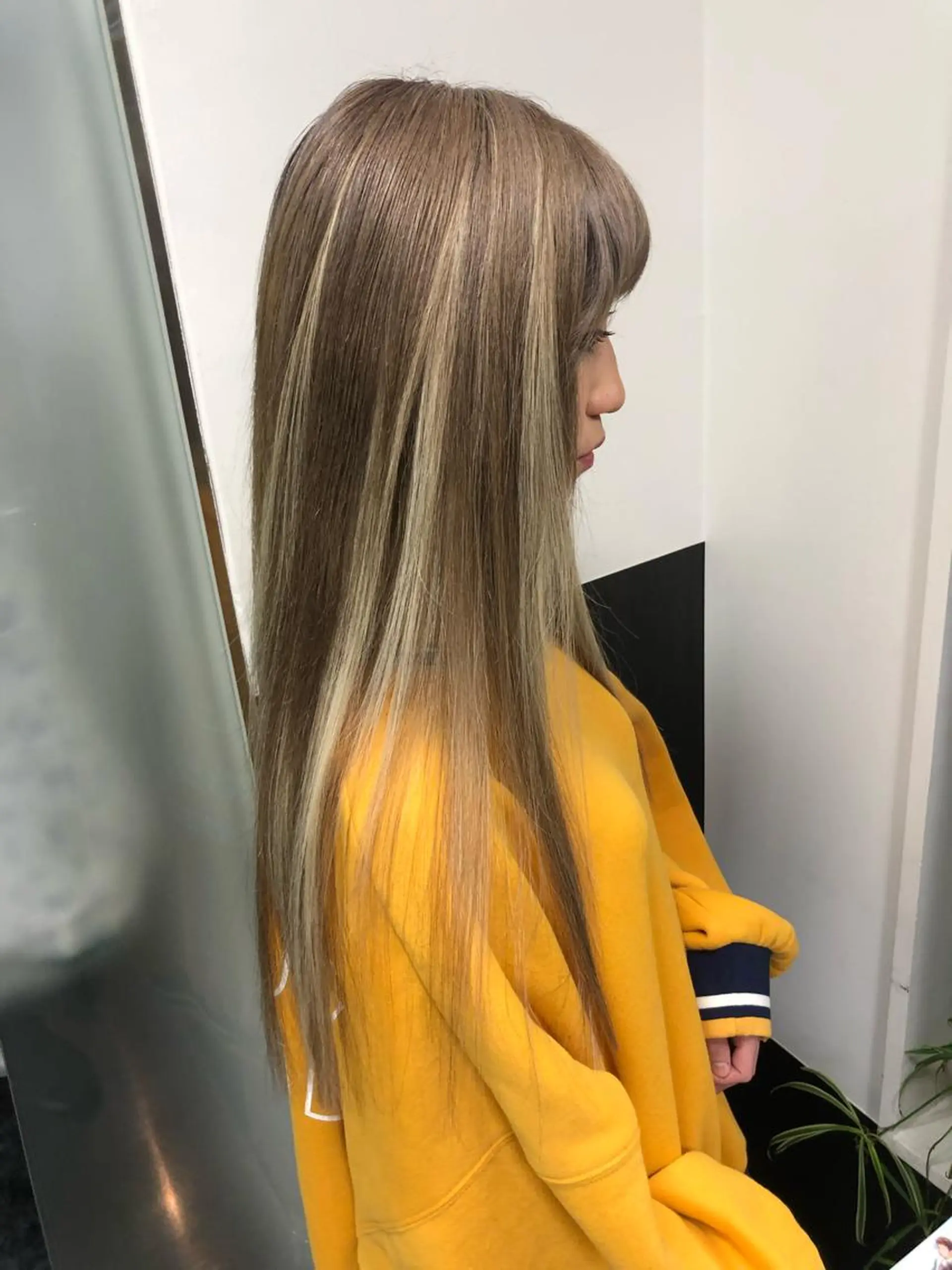 ロング カラー ハイライトカラー メッシュ ハイライト カット ヘアカラー トリートメント エクステ 韓国カラー/エクステ carryのヘアスタイル