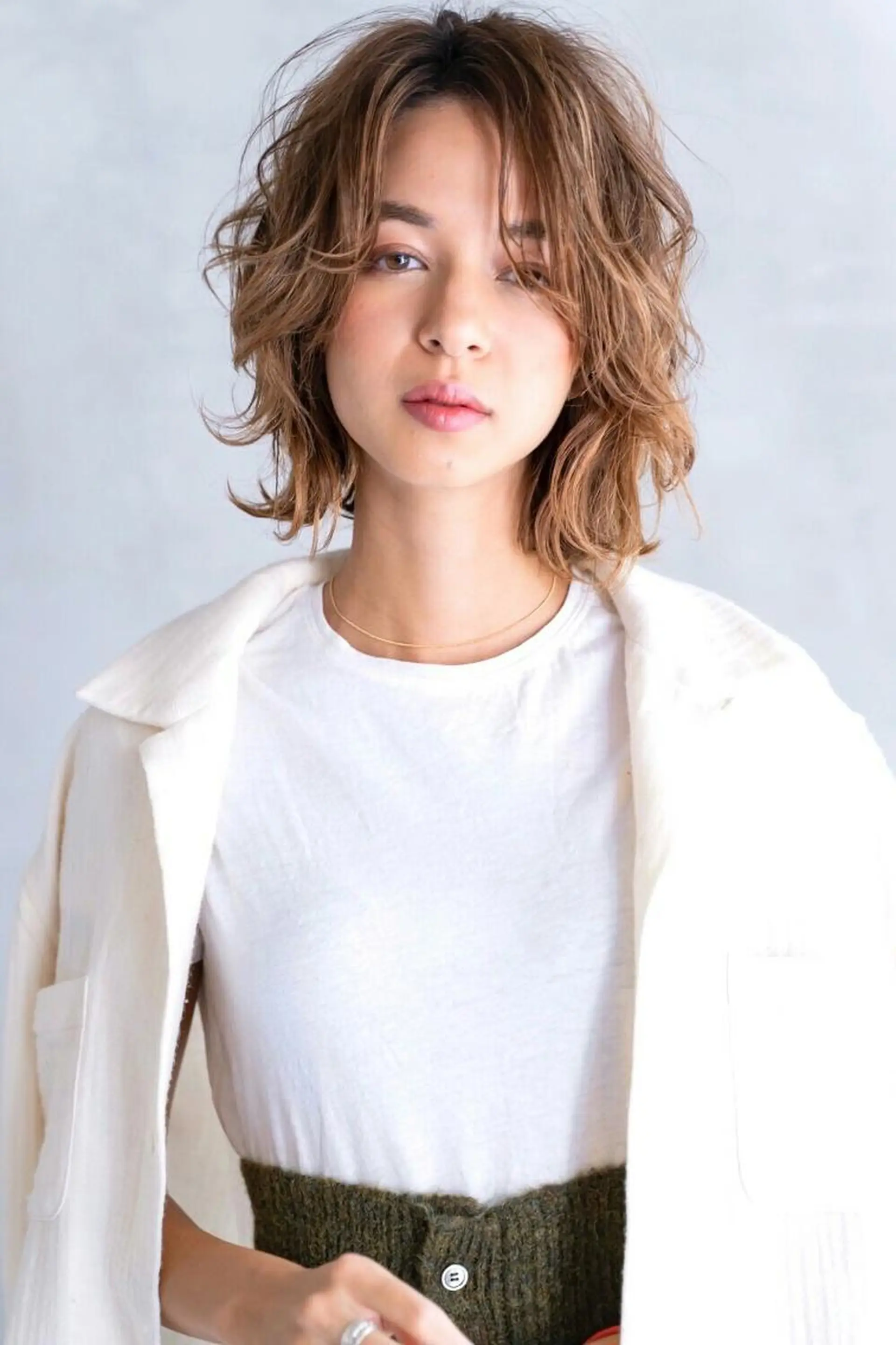 カラー ミディアム ヘアアレンジ ミディアムパーマ アクアカラー ダブルカラー グラデーションカラー ハイライトカラー 💝髪質改善💝_ chlom🌸春🌸のヘアスタイル