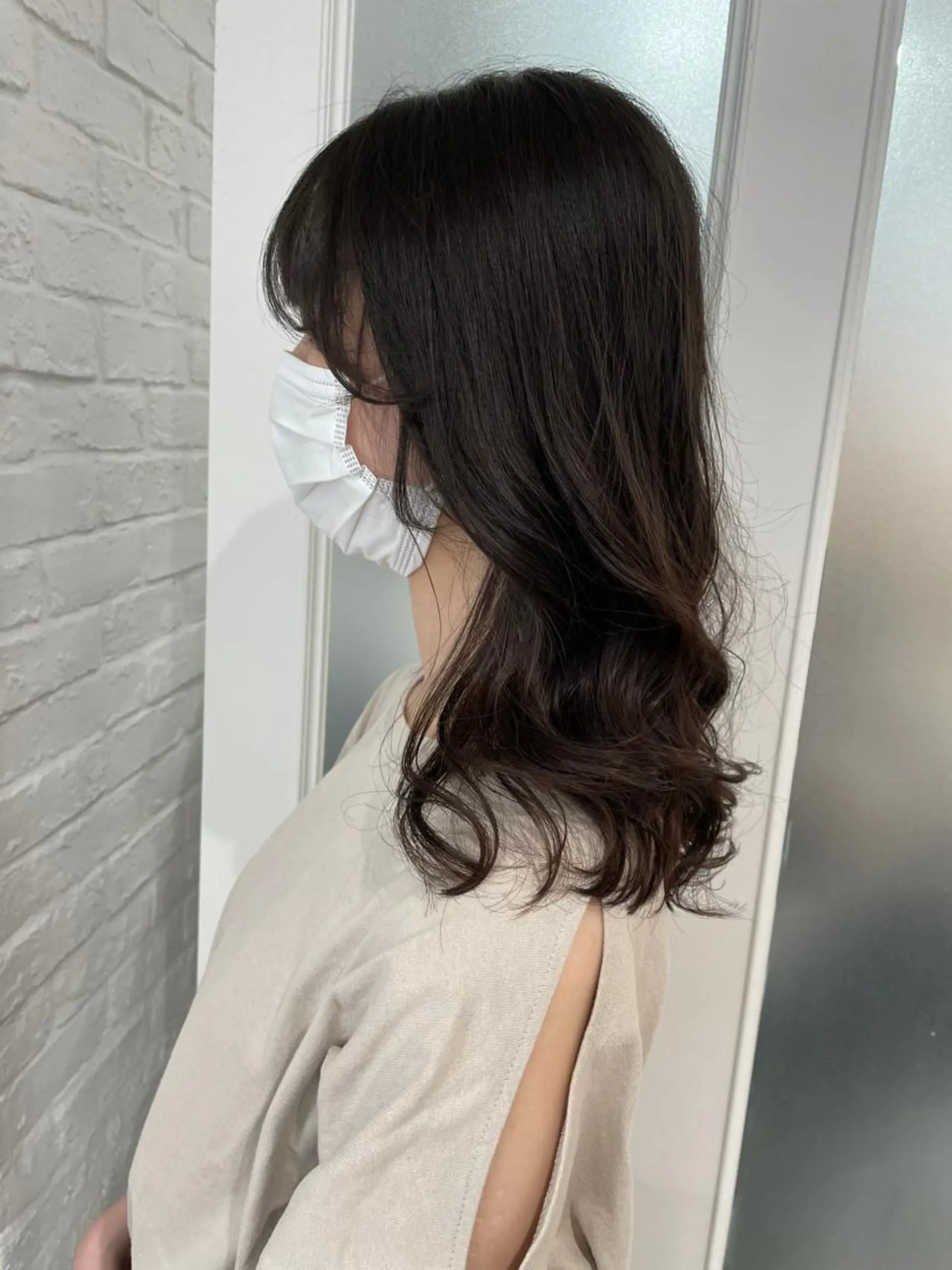 セミロング 最新韓国本場ヘア 🇰🇷榎本明日香のヘアスタイル