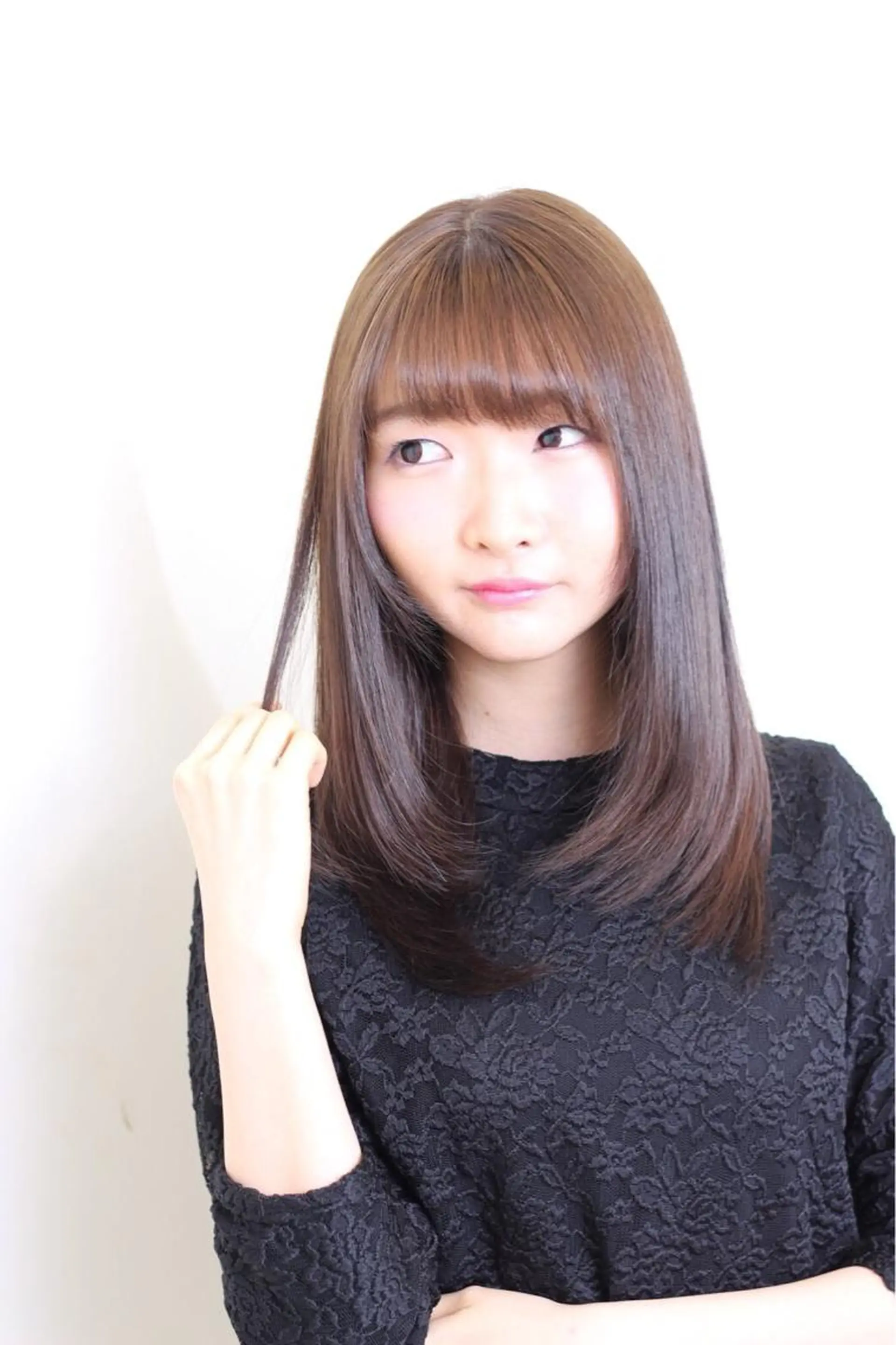 セミロング ally新百合ヶ丘 フジムラユウスケのヘアスタイル