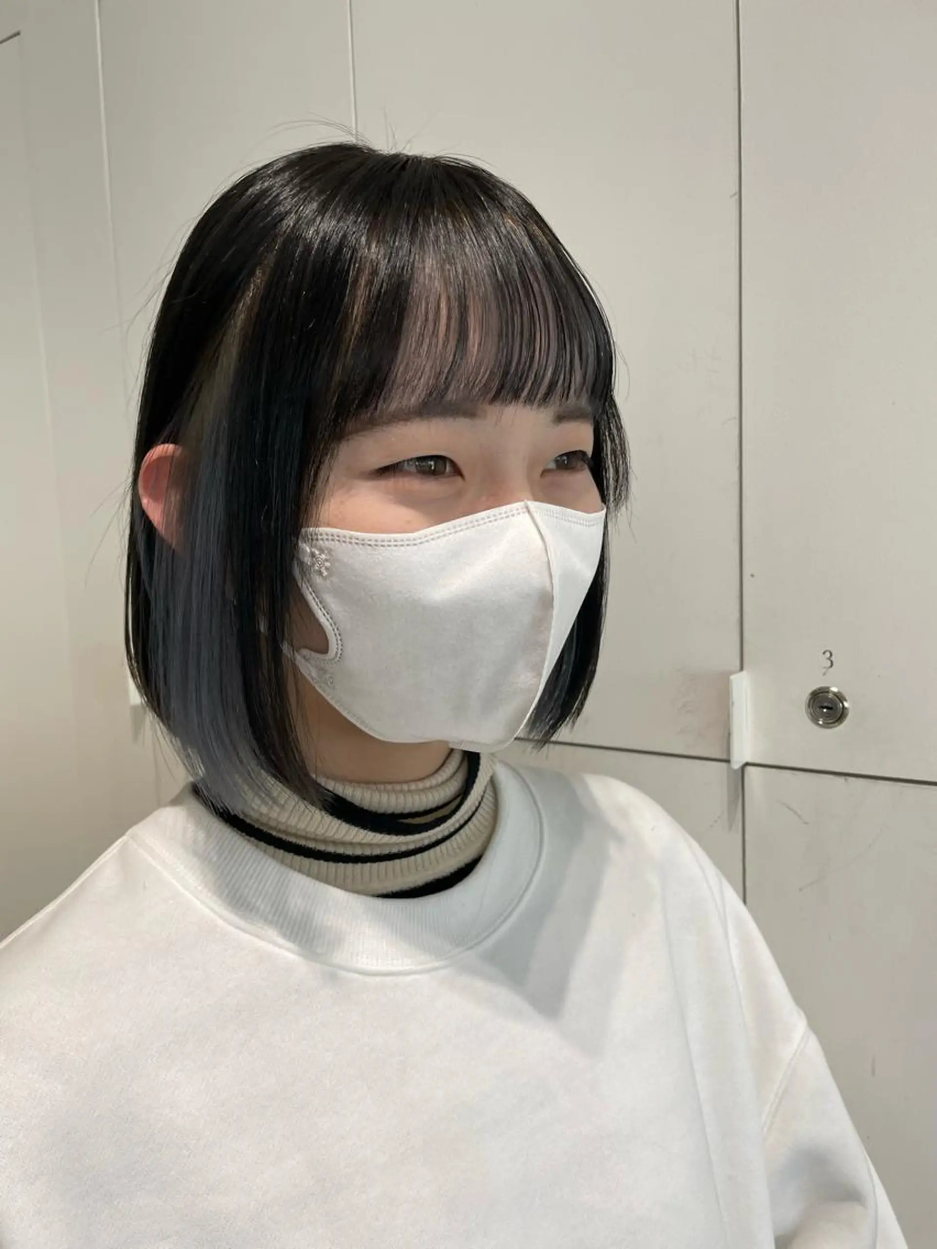 ショート ヘアカラー loely 💞miyuのヘアスタイル
