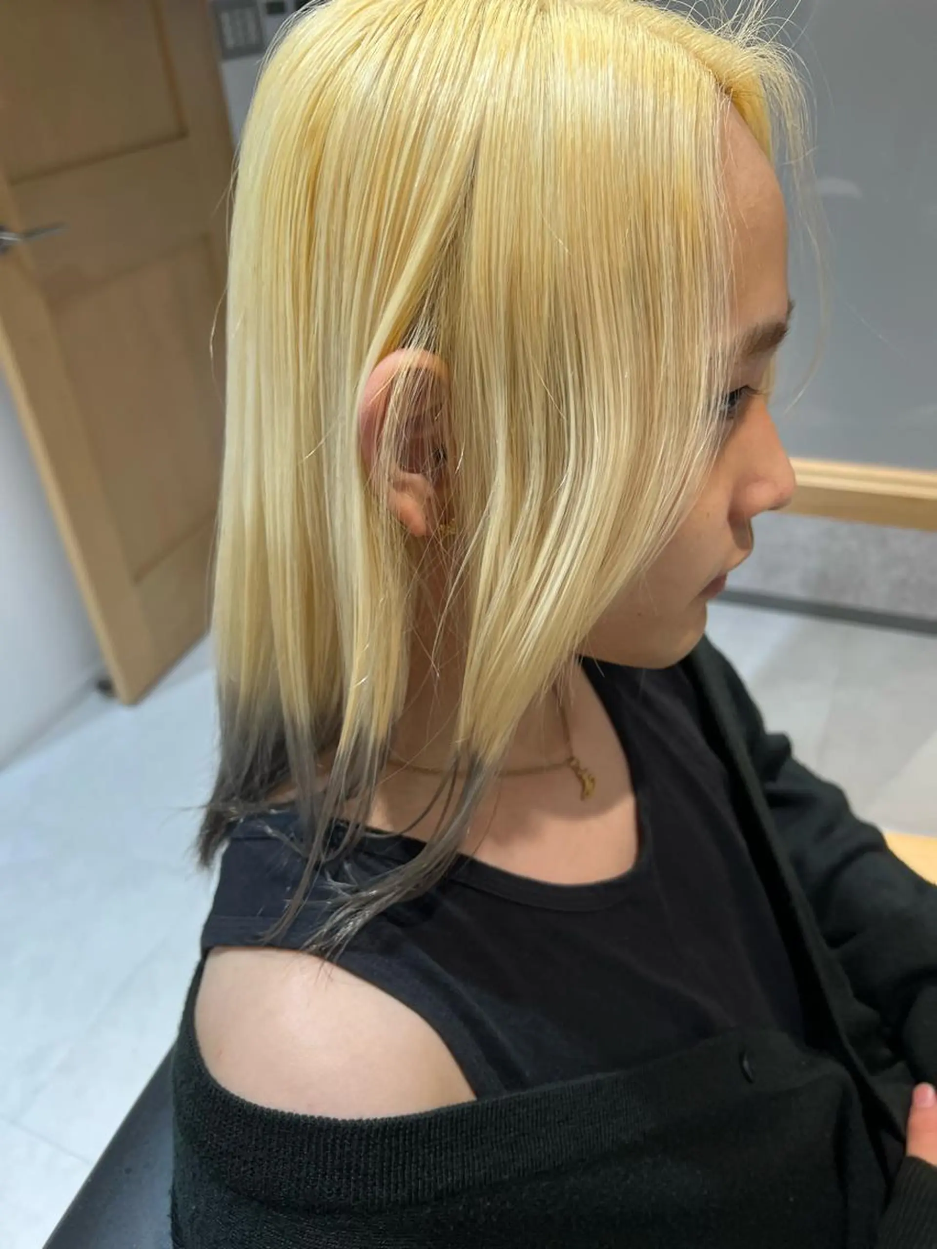 カラー 佐藤 嶺のヘアスタイル