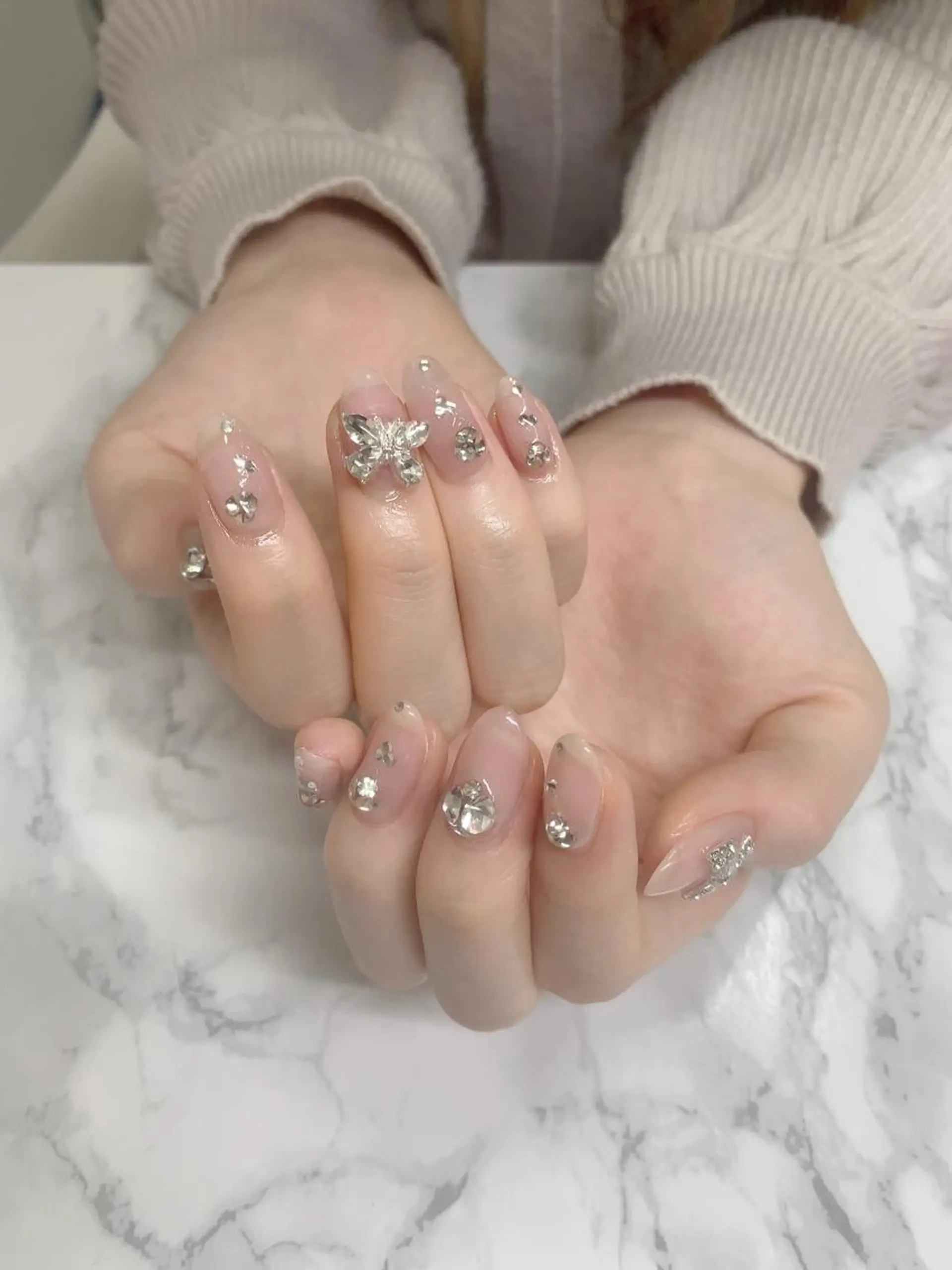 ネイル はな💎ネイル ワンホン、長さ出しのネイルデザイン