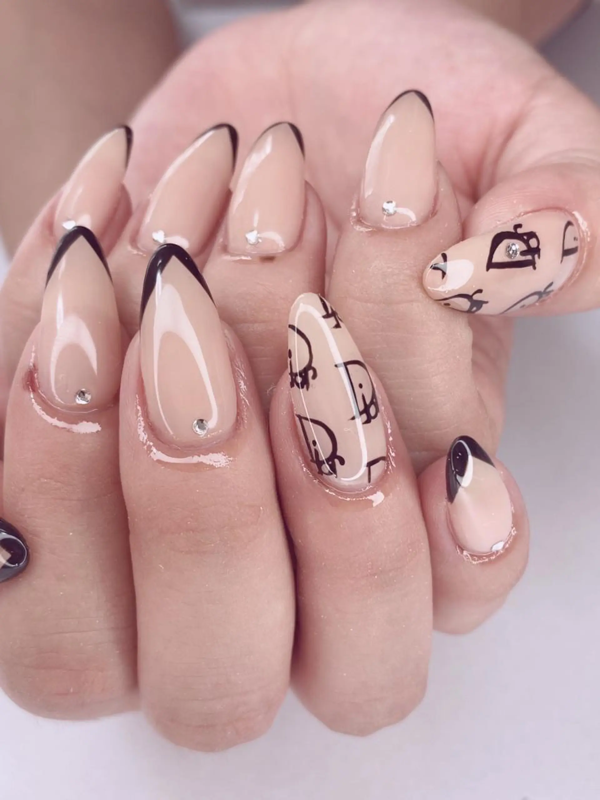 ネイル Ｎail Ｓalon ertiのネイルデザイン