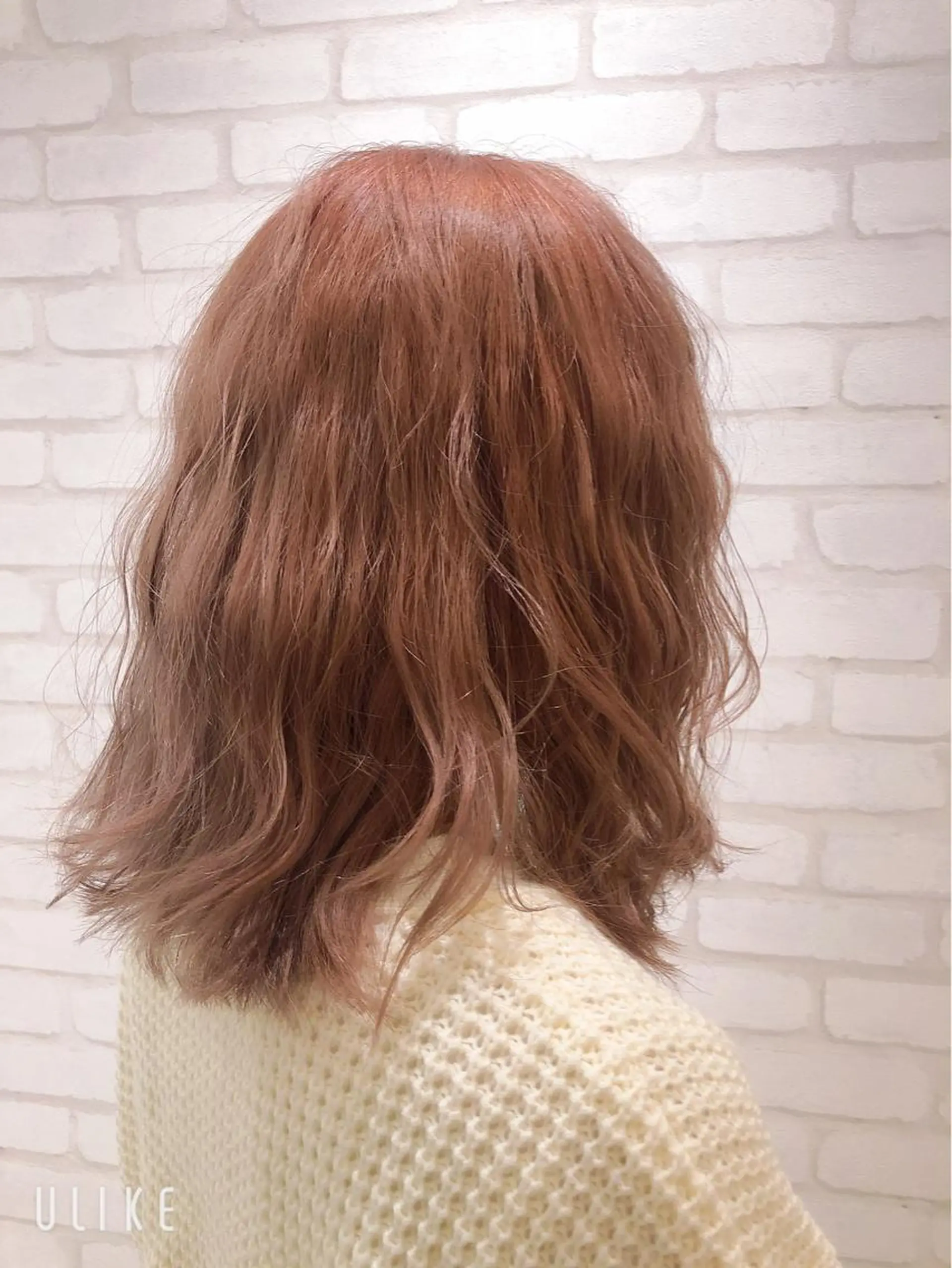 ミディアム カラー 池村 美月のヘアスタイル