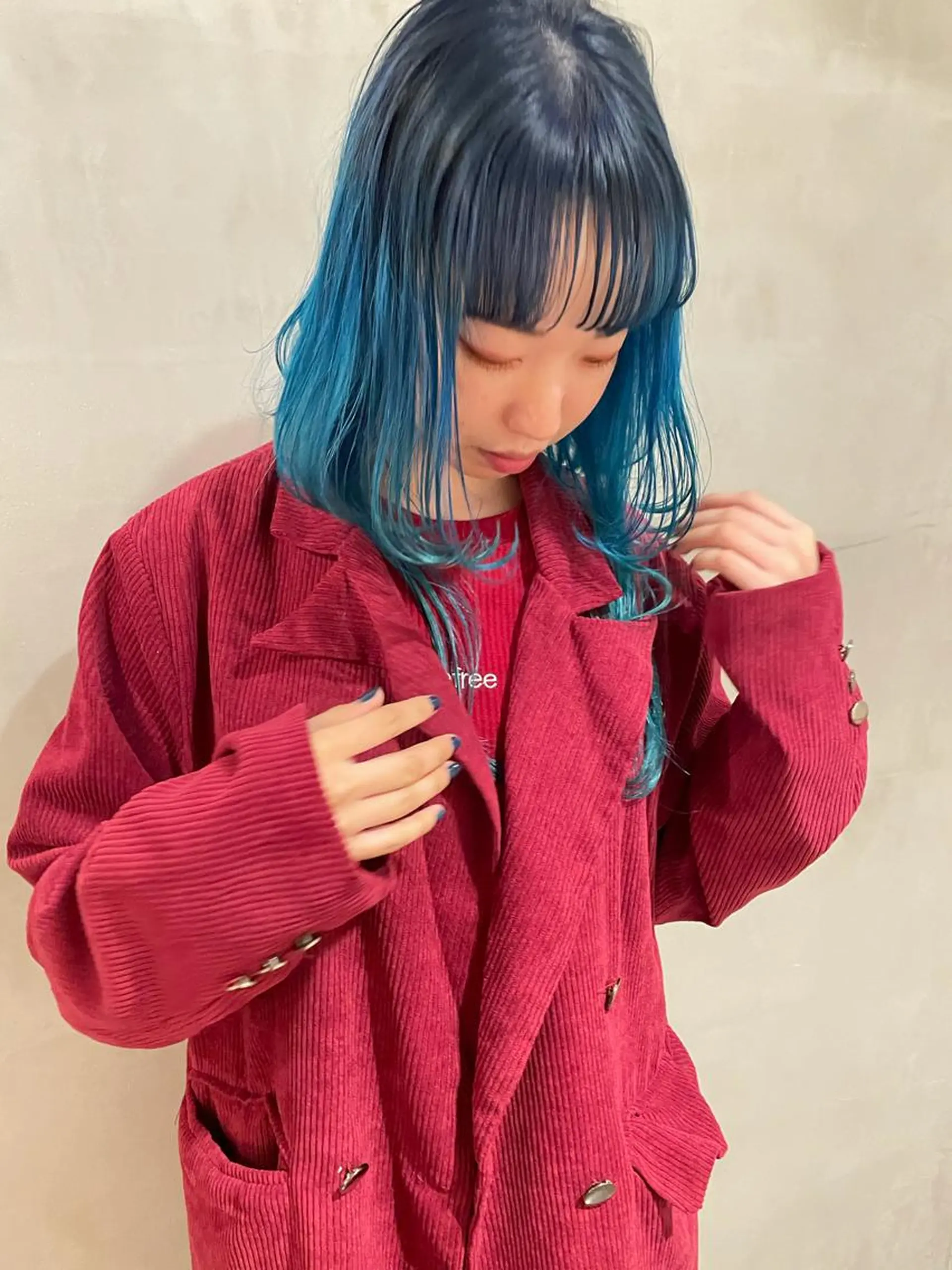 ミディアム カラー カット ヘアカラー トリートメント 優 作のヘアスタイル