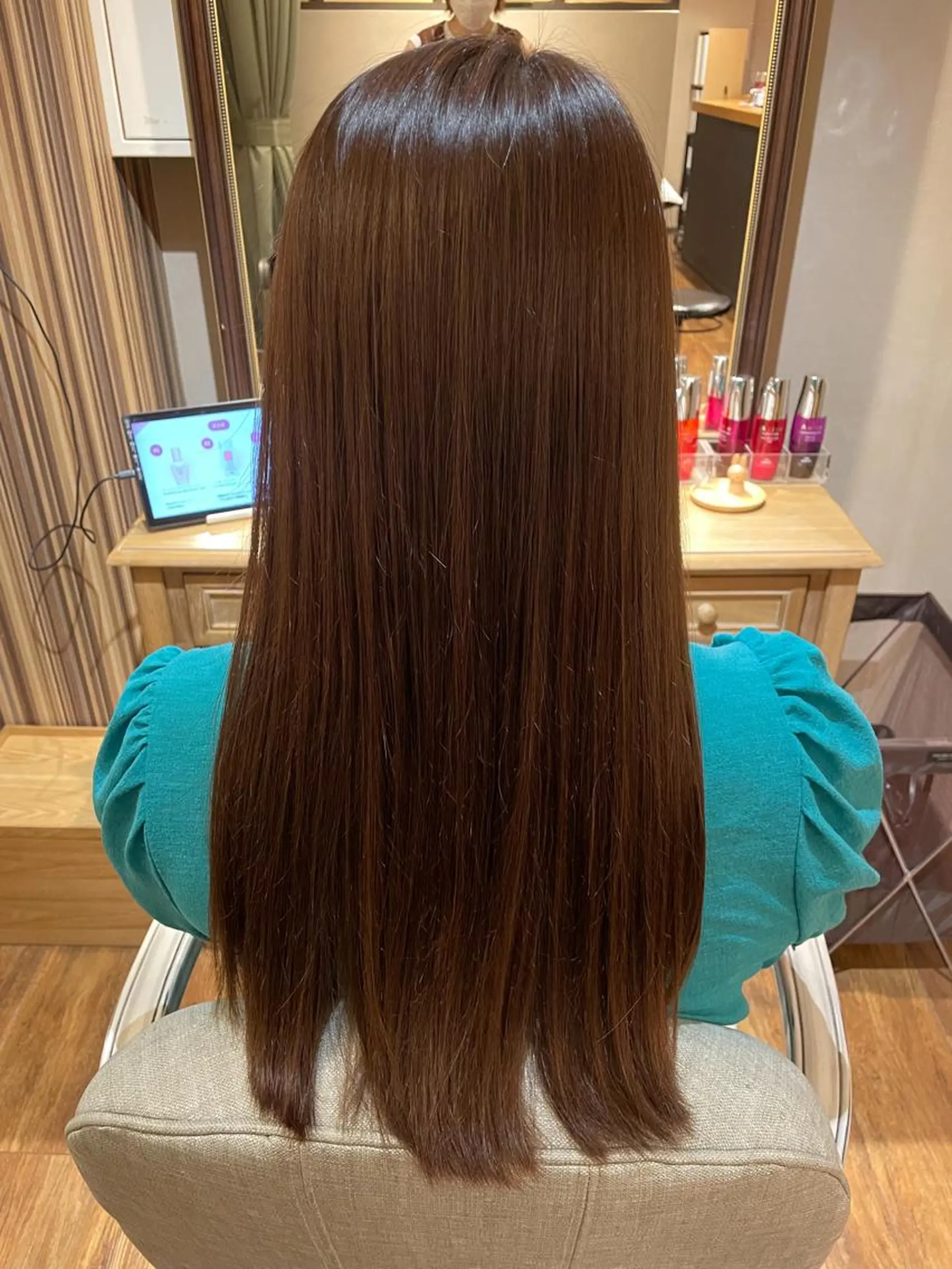 ロング トリートメント 飯塚 沙衣のヘアスタイル
