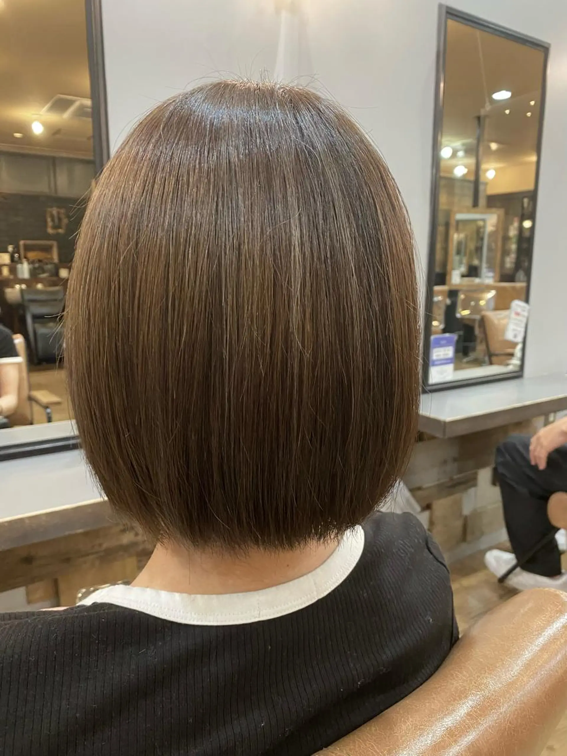 ショート カラー グレージュ ハイライトカラー ボブ ハイライト ヘアカラー トリートメント ケアカラーリスト✂️ SHIAN   フジのヘアスタイル