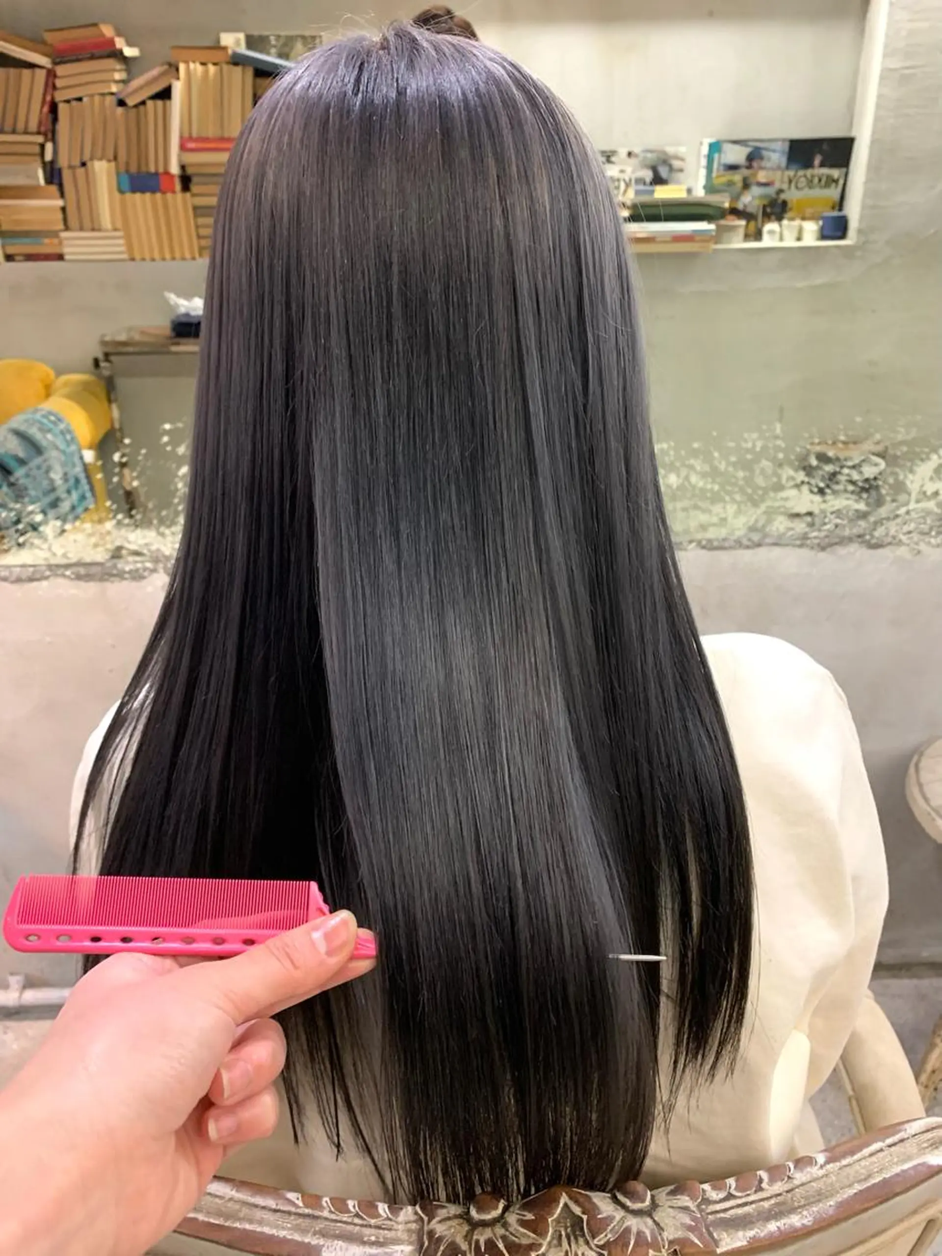 セミロング カラー ブリーチ 透明感カラー パープルカラー 似合わせカラー🫶 小川千波のヘアスタイル
