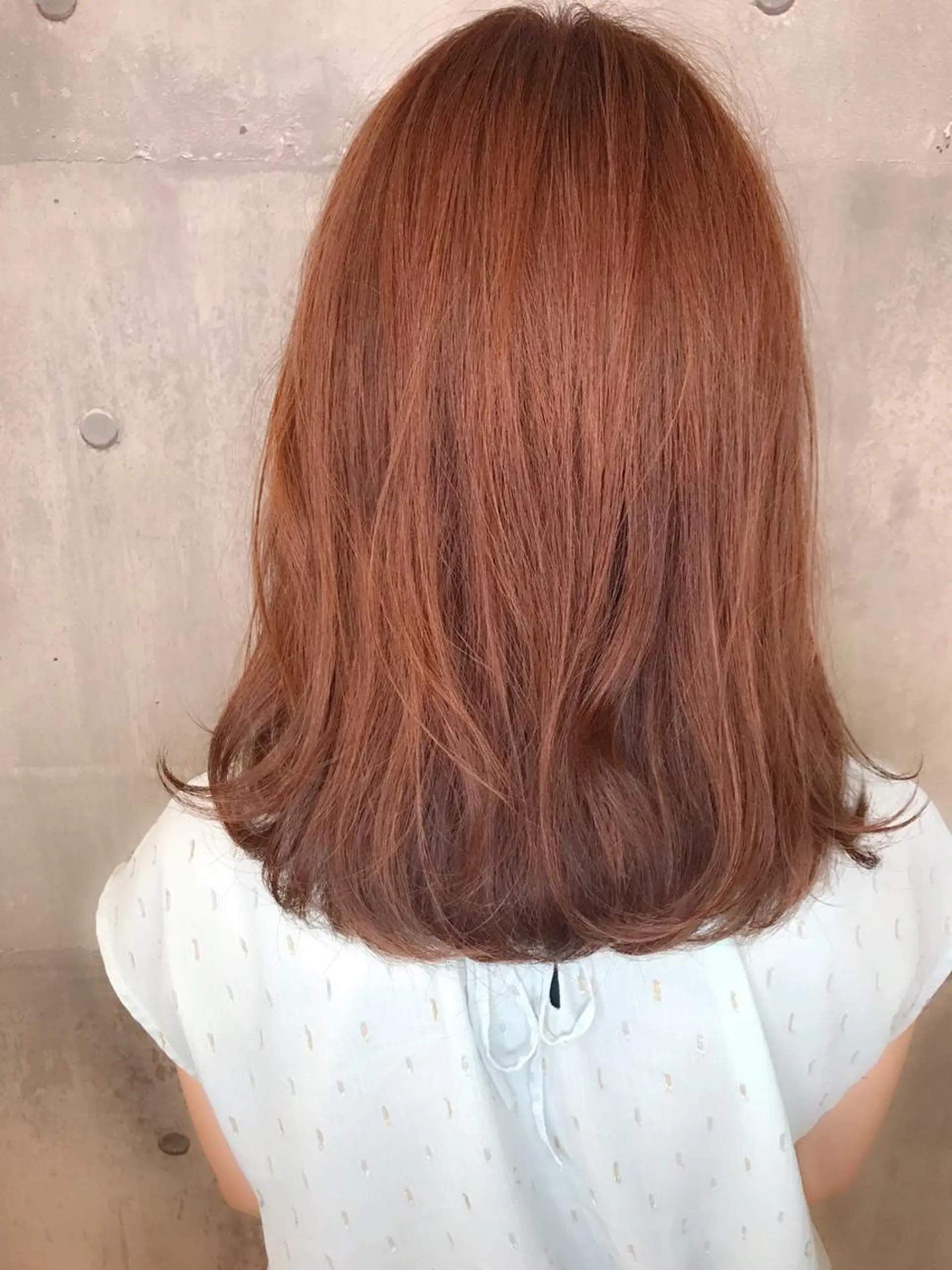ミディアム カラー カット ヘアカラー トリートメント 髪質改善ｶﾗｰ ｹｱﾌﾞﾘｰﾁ/ﾀﾑのヘアスタイル