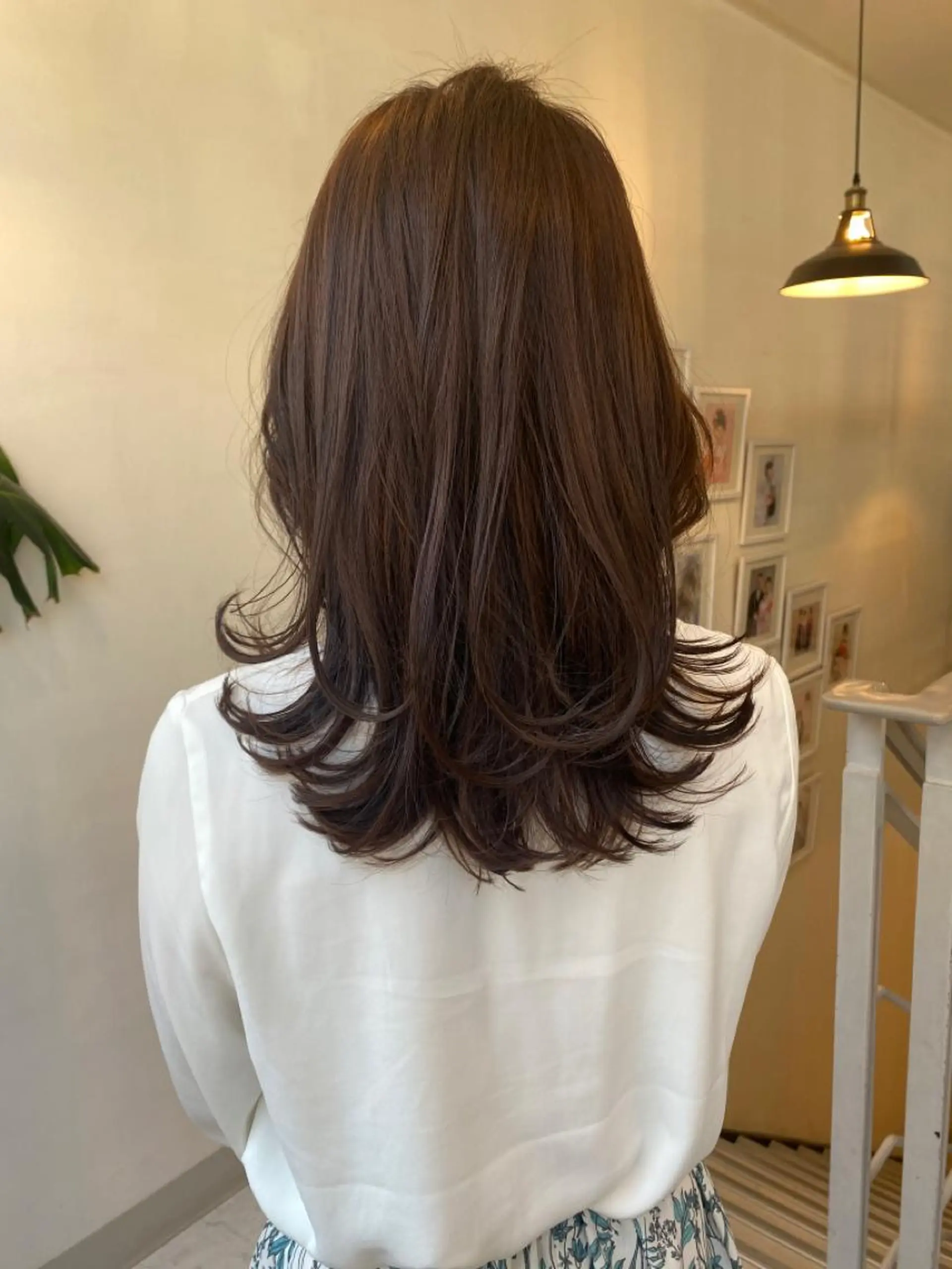 ミディアム カラー ヘアアレンジ ミディアムレイヤー アッシュ ラベンダーカラー ラベンダーアッシュ レイヤーカット カット ヘアカラー ナカジ🌸ロブ/ボブ /前髪🌸のヘアスタイル