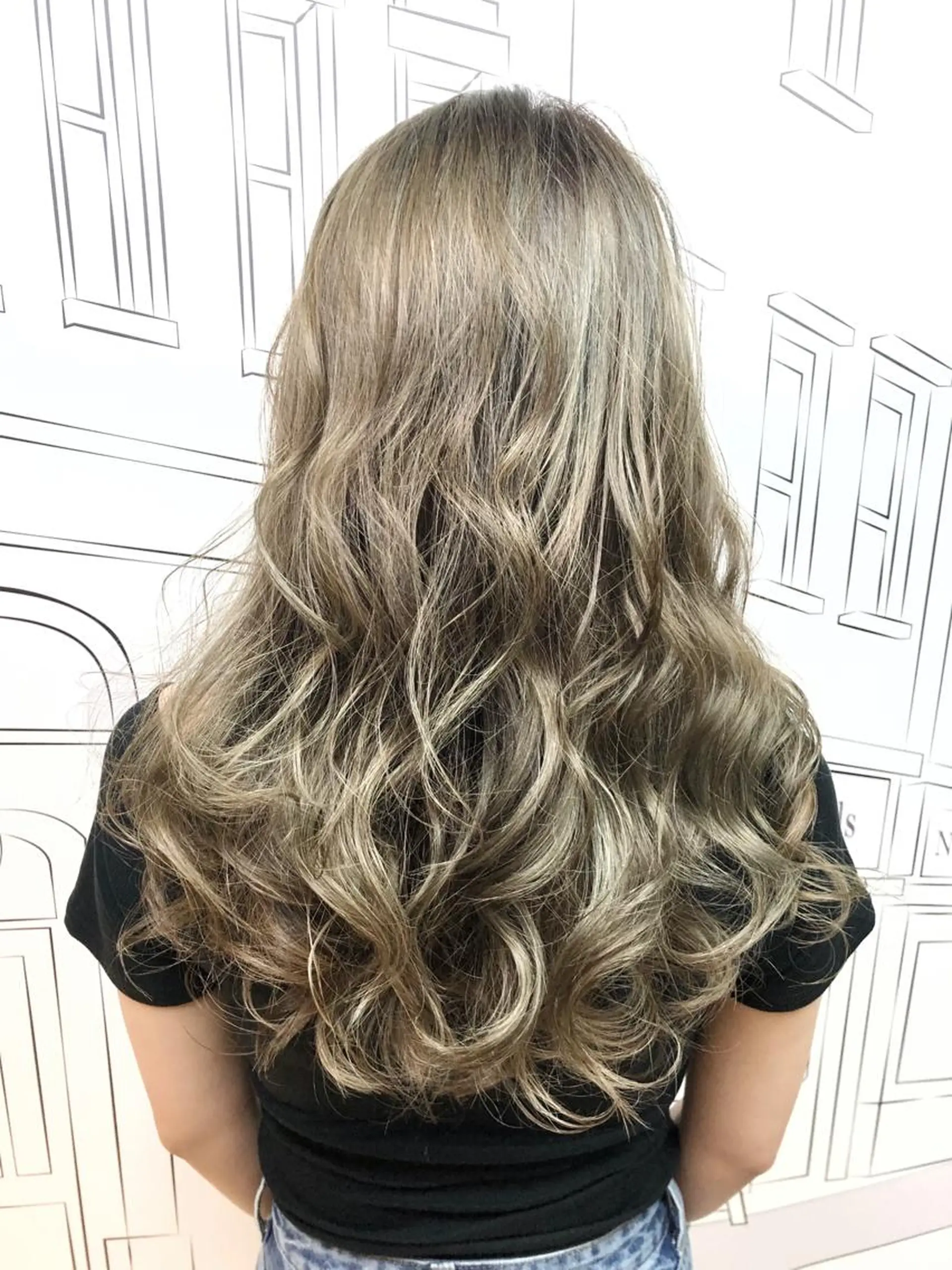 ロング カラー ベージュカラー カット ヘアカラー ベージュ/インナー カラー🤍Rieのヘアスタイル