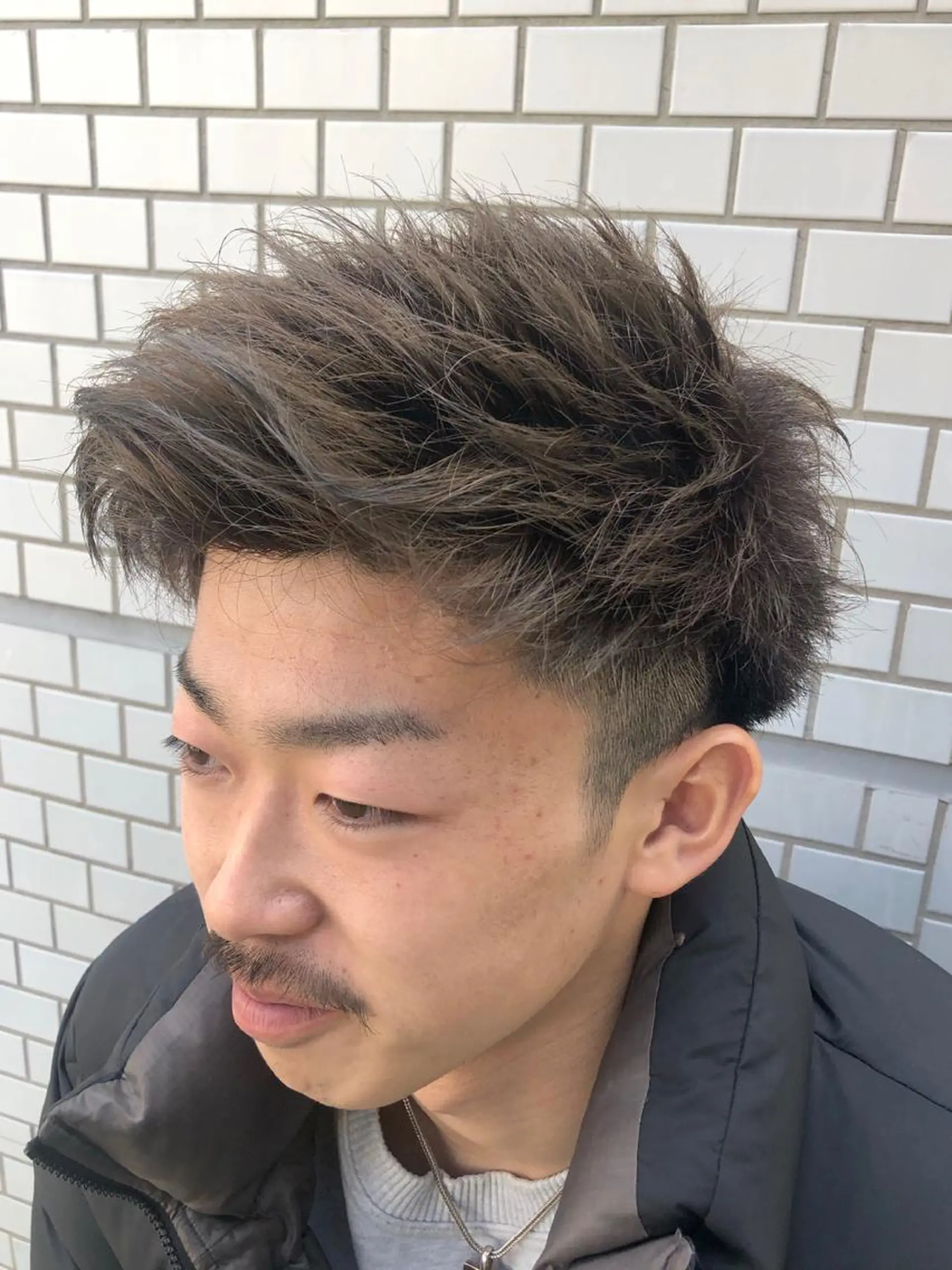 ショート メンズ カルマ・ニュアンス パーマ　須田龍世のヘアスタイル