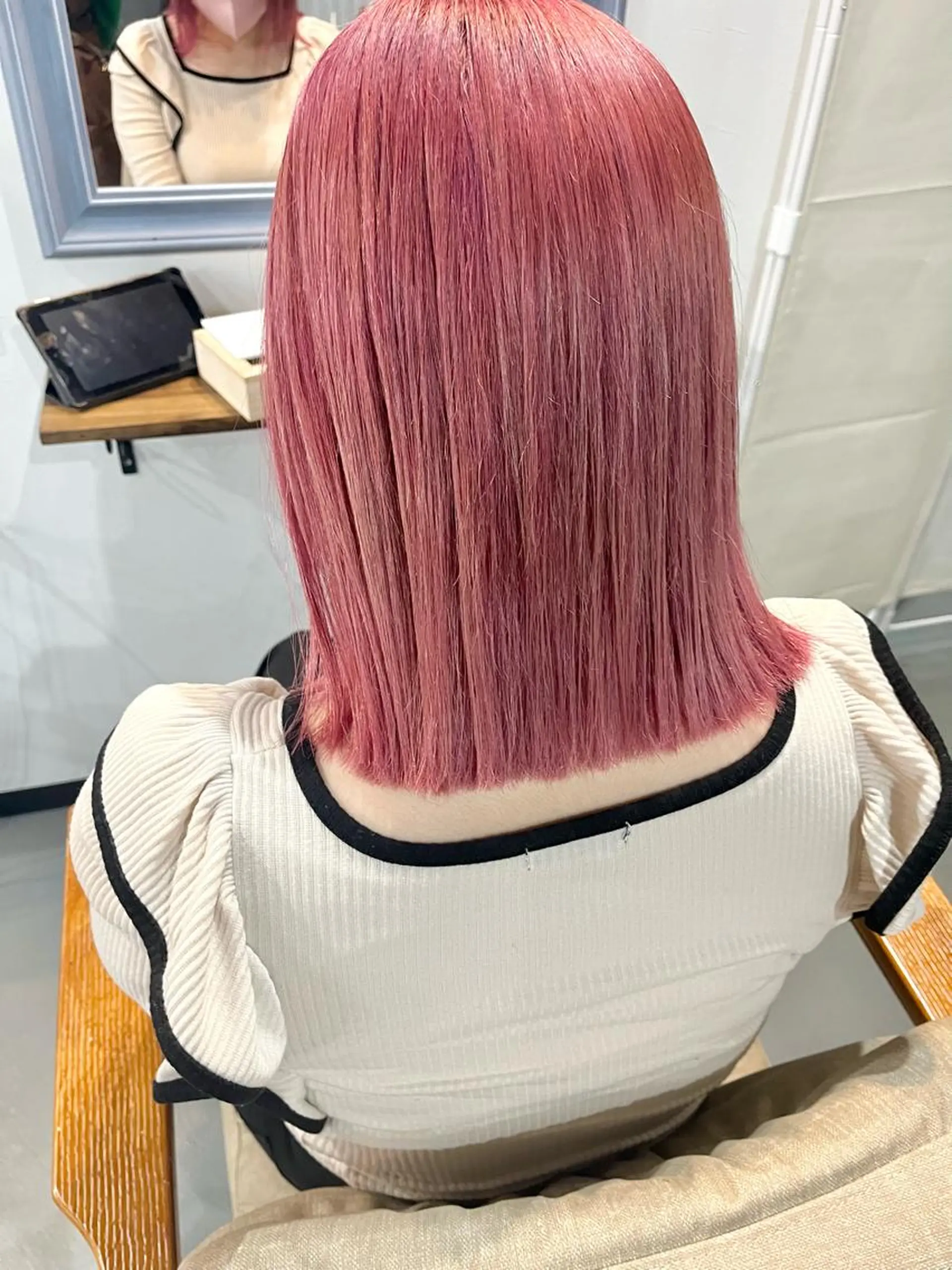 ミディアム カット ヘアカラー パーマ トリートメント Sherry所属・川尻 詩織のヘアスタイル