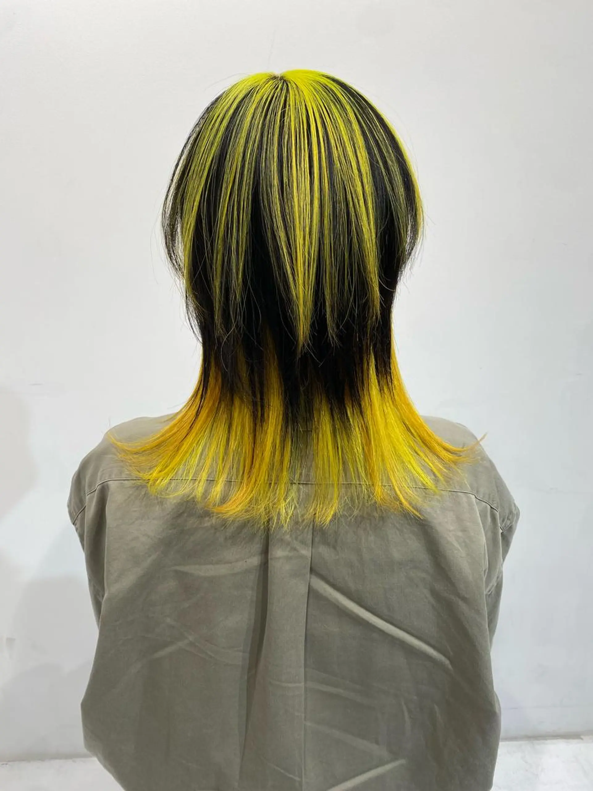 ショート カラー ヘアアレンジ インナーカラー イエローカラー ウルフカット カット ヘアカラー ［似合わせヘア］ ✂︎OGURO✂︎のヘアスタイル