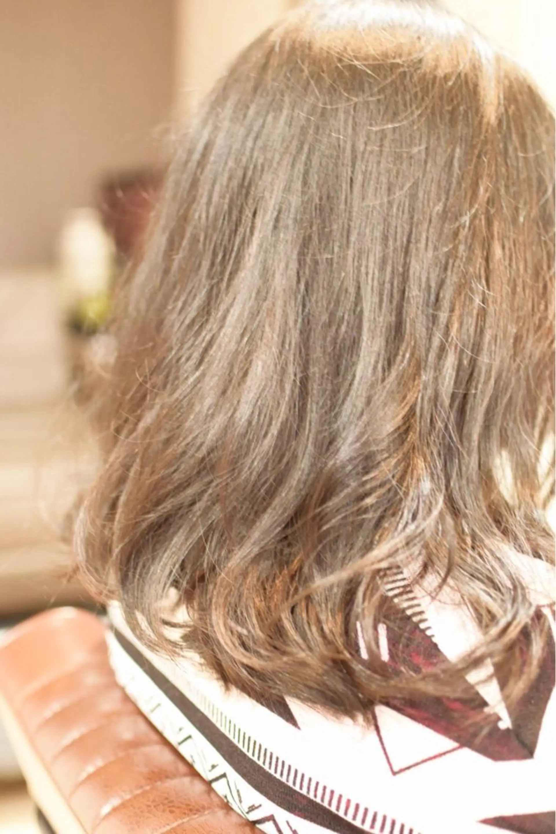 ミディアム アッシュ 小野 修平のヘアスタイル