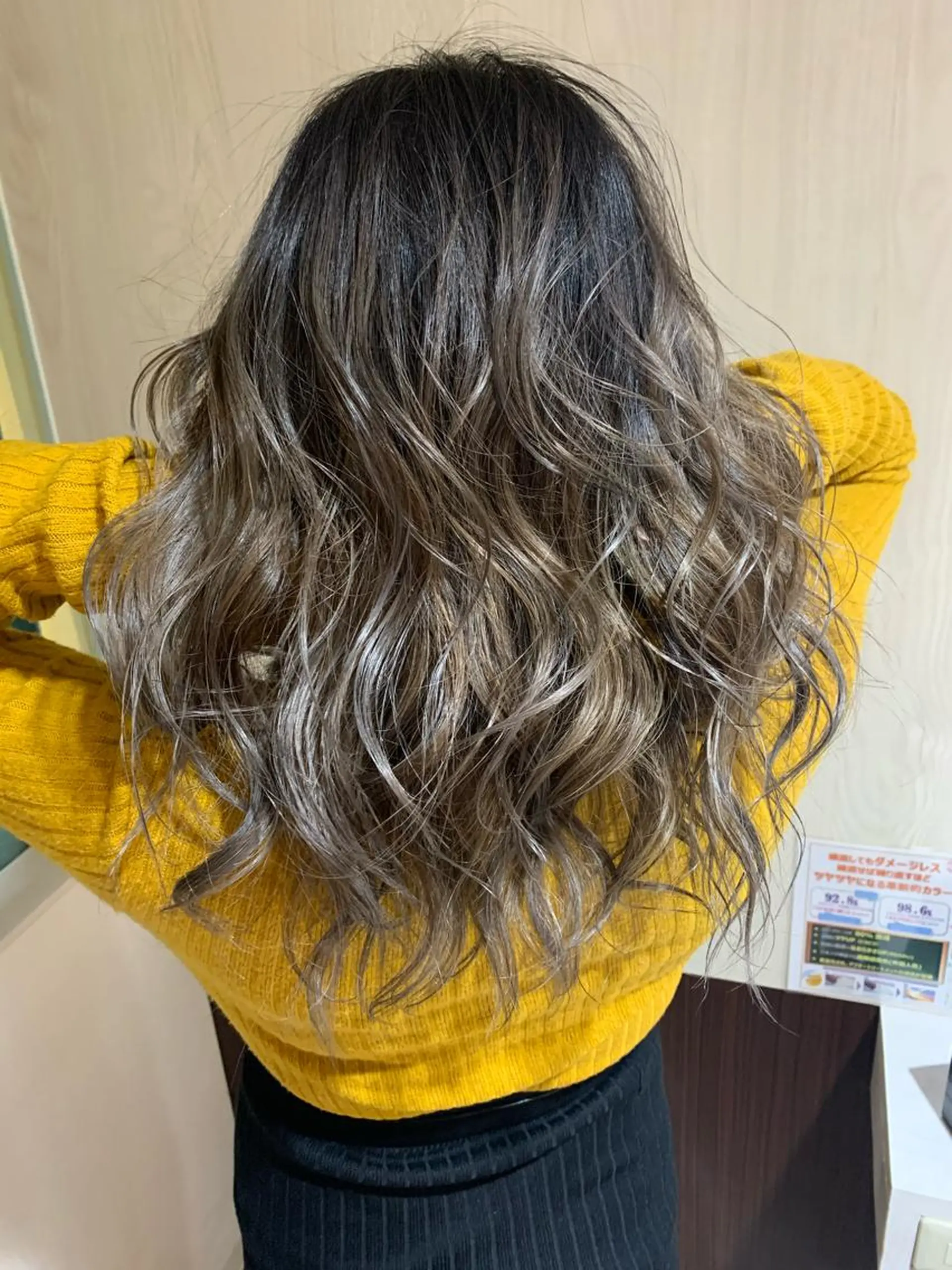 セミロング カラー ヘアアレンジ グラデーションカラー グレージュ hair & spa Nalu所属・hair & spa Naluのヘアスタイル