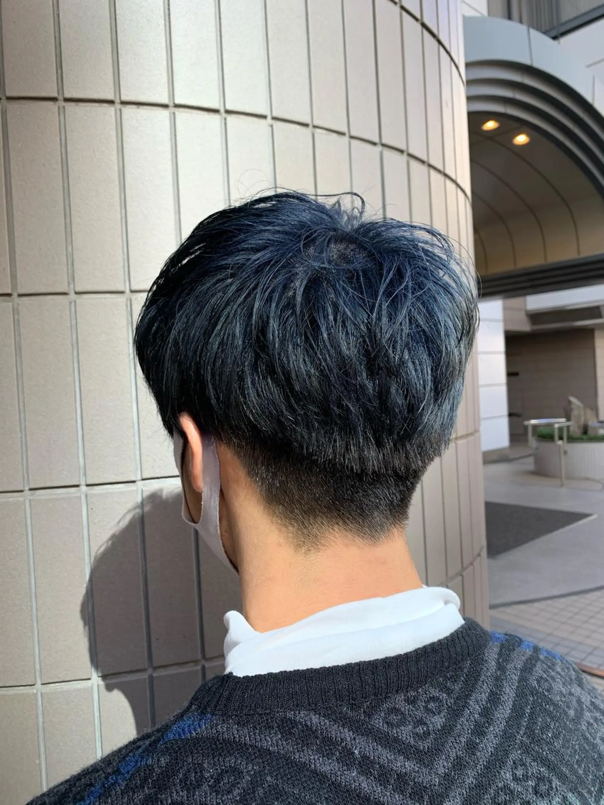 ショート カラー メンズ 黒髪 ブルーカラー ブルーブラック ❣️モードケイズ塚口 和田一将のヘアスタイル