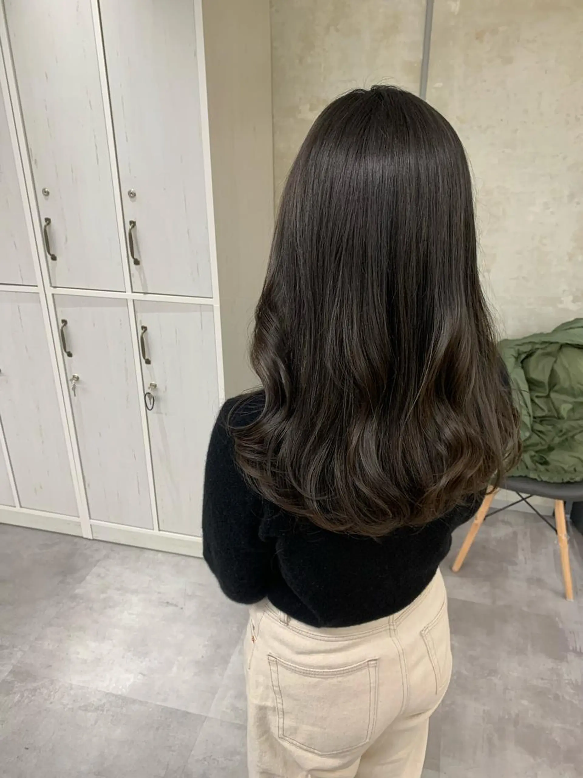 セミロング アッシュ ハイライト 髪質改善 レイヤーカット カット ヘアカラー 韓国風ツヤ髪サロン ⭐️髪質改善ルーチェのヘアスタイル