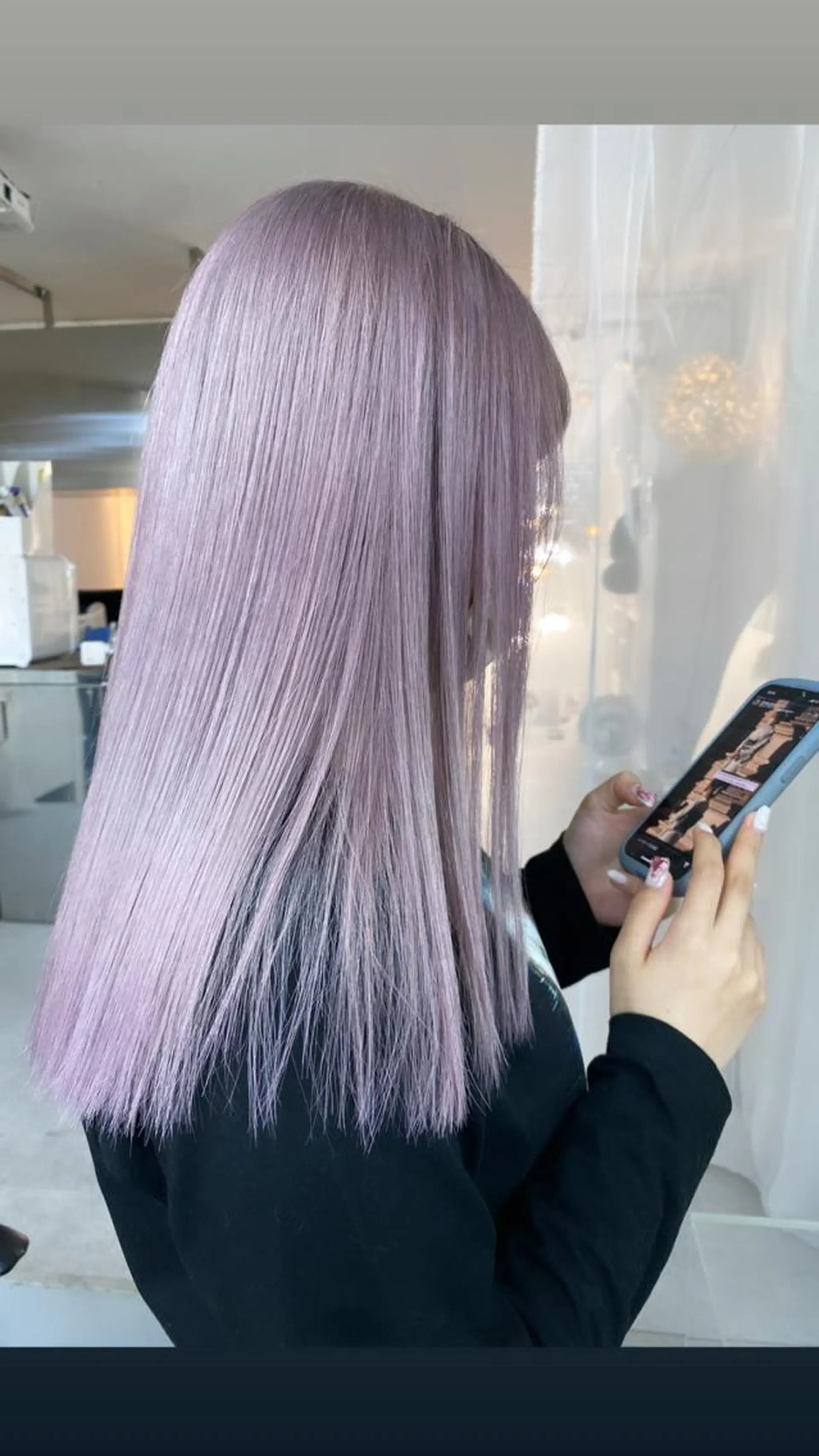 セミロング カラー ブリーチ ラベンダーカラー 鈴木 漱一郎のヘアスタイル