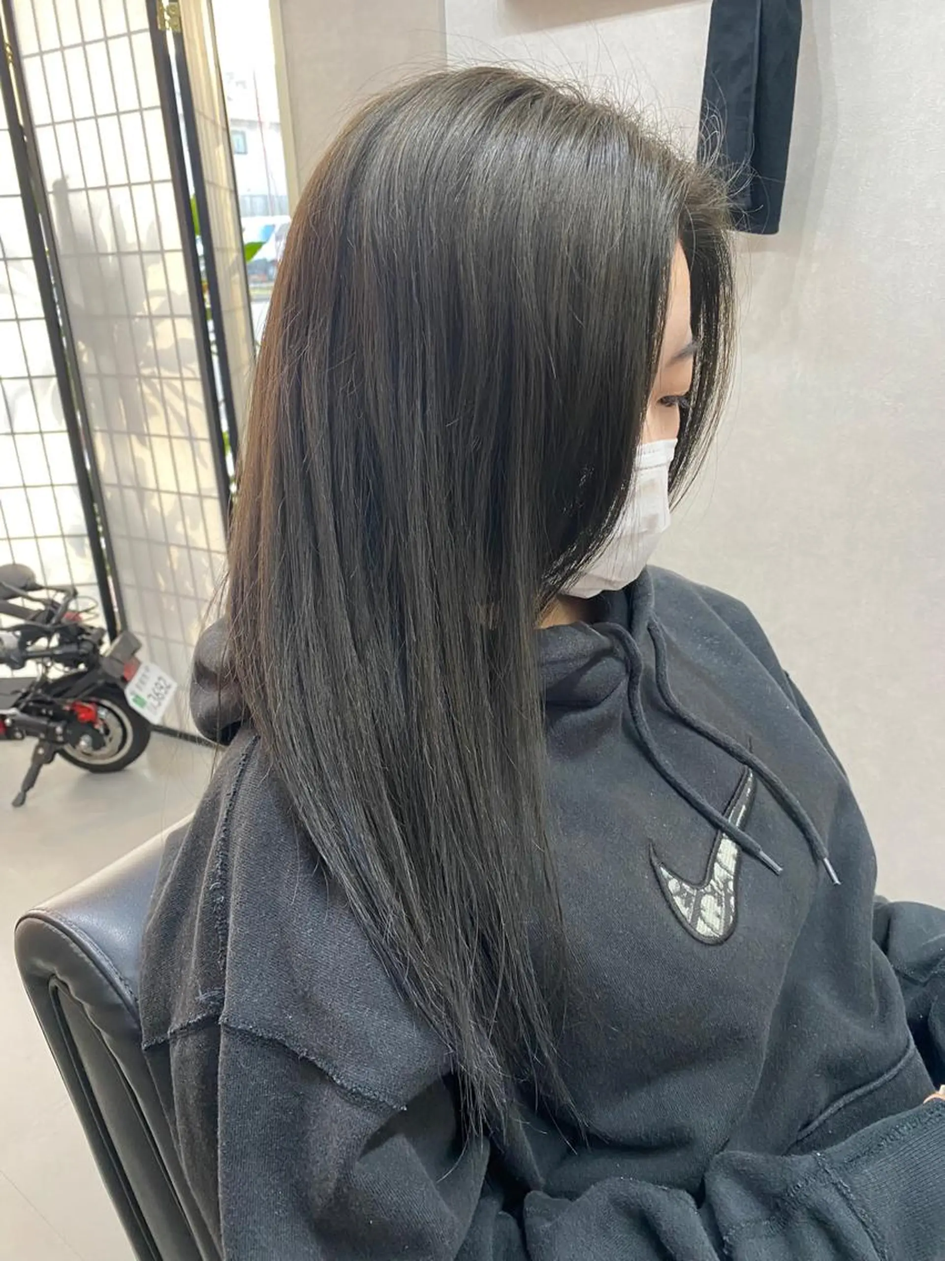 ロング カラー アッシュ ダークアッシュ カット ヘアカラー トリートメント heavenly所属・中西 彩愛のヘアスタイル