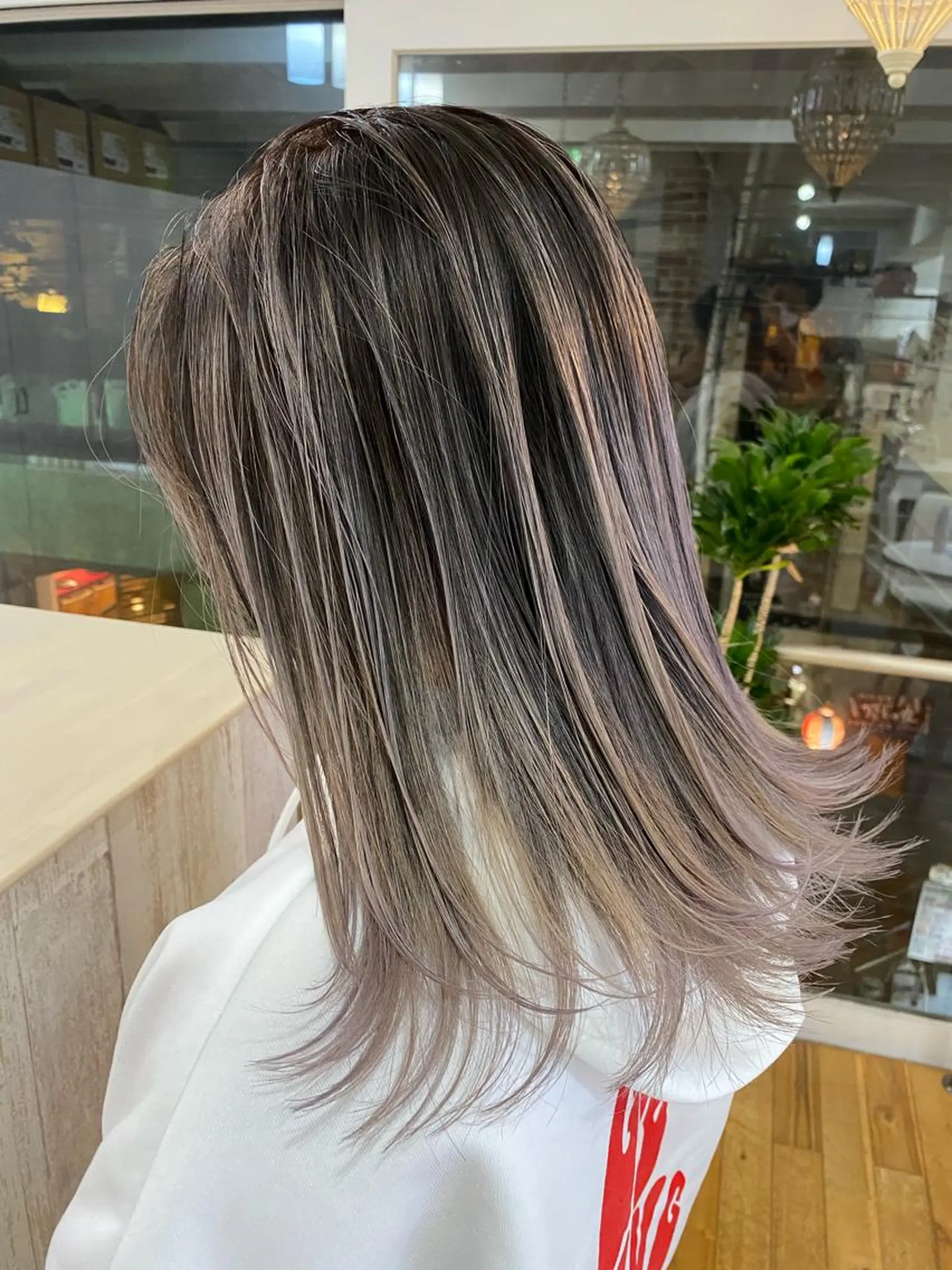 セミロング カラー ヘアアレンジ ヘアカラー トリートメント 久米 治仁のヘアスタイル