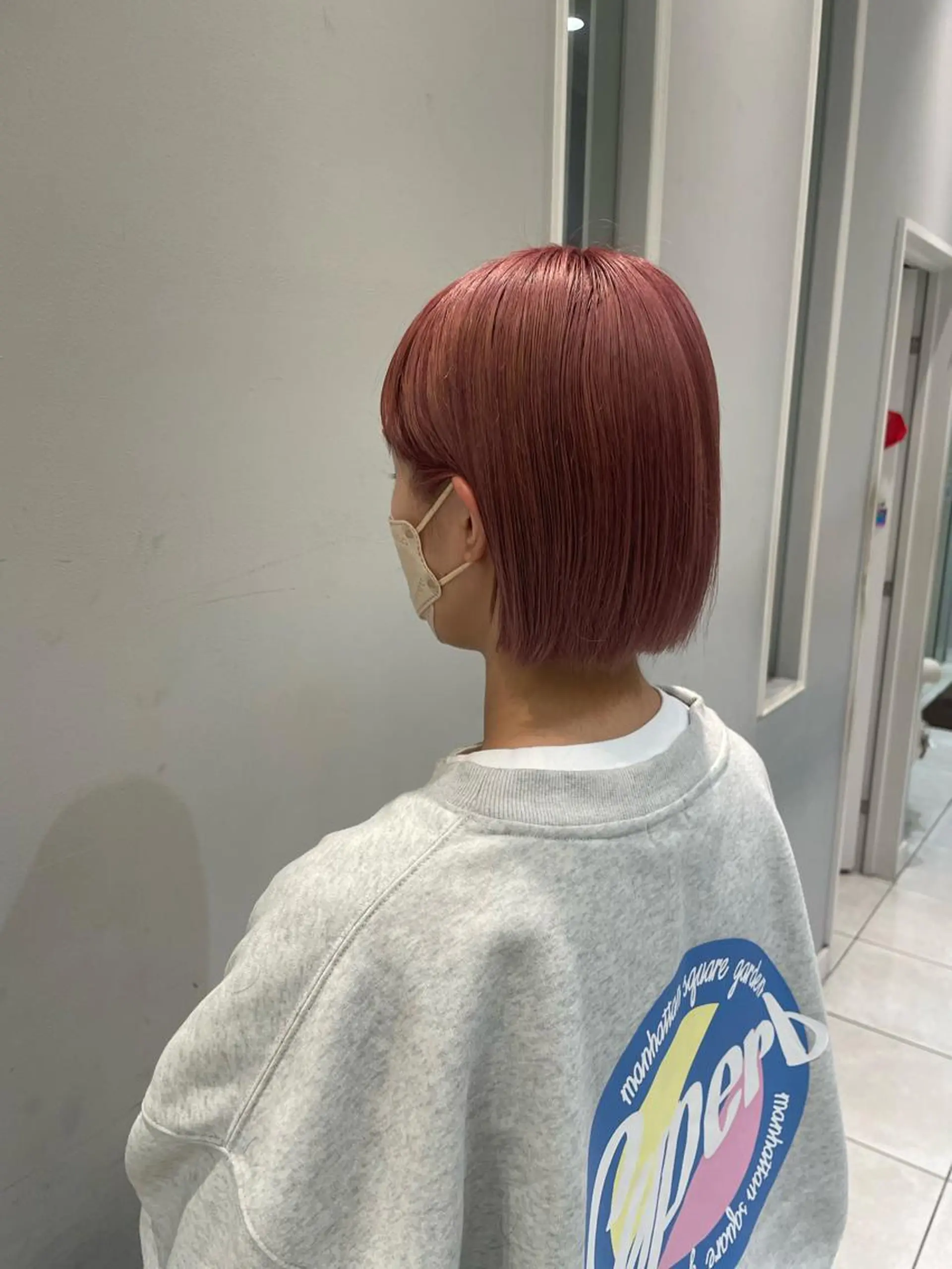 ショート 🩶赤み消しカラー 🐈‍⬛荻野美思🐾のヘアスタイル