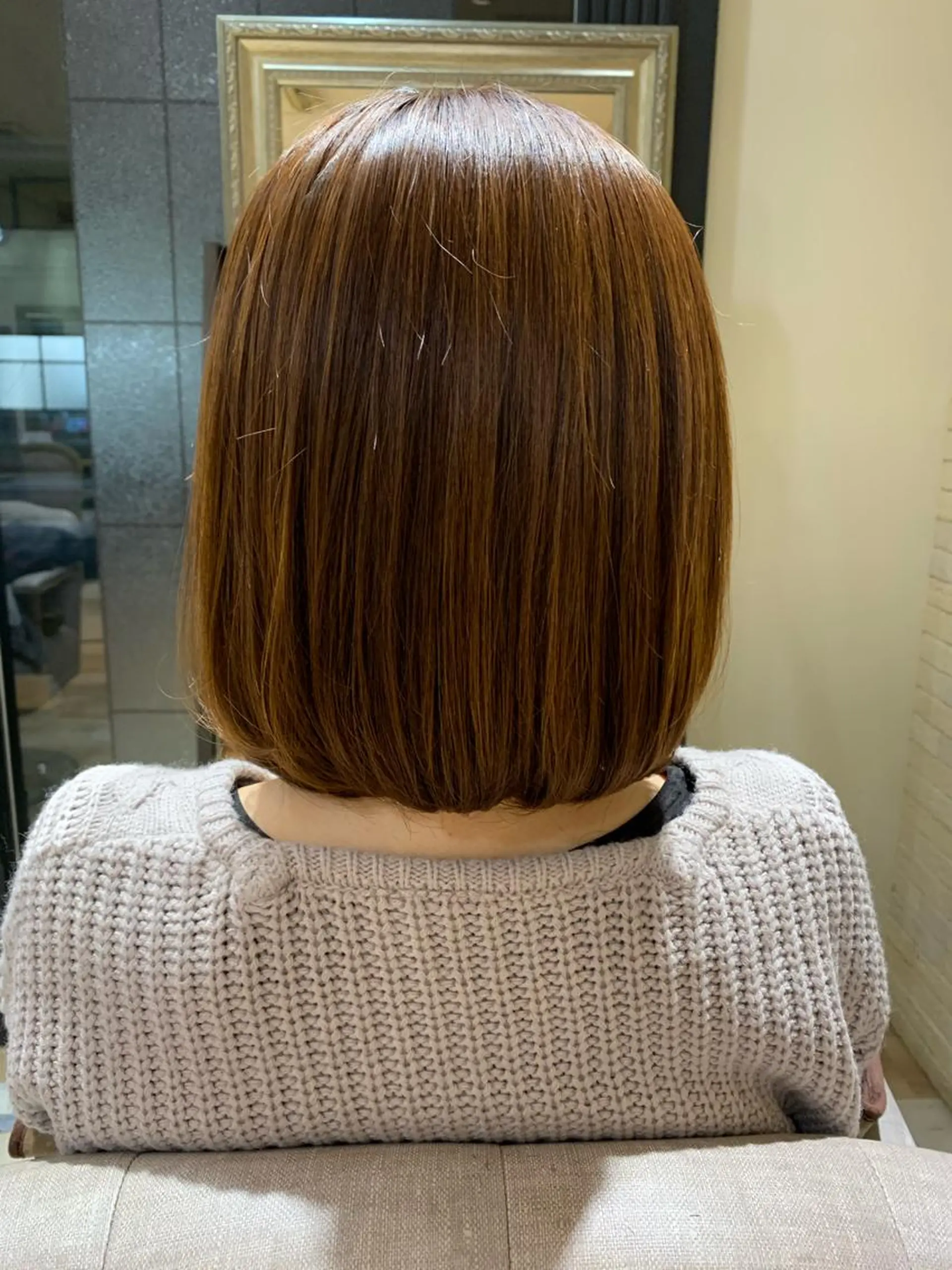 ミディアム 上田 紗也のヘアスタイル