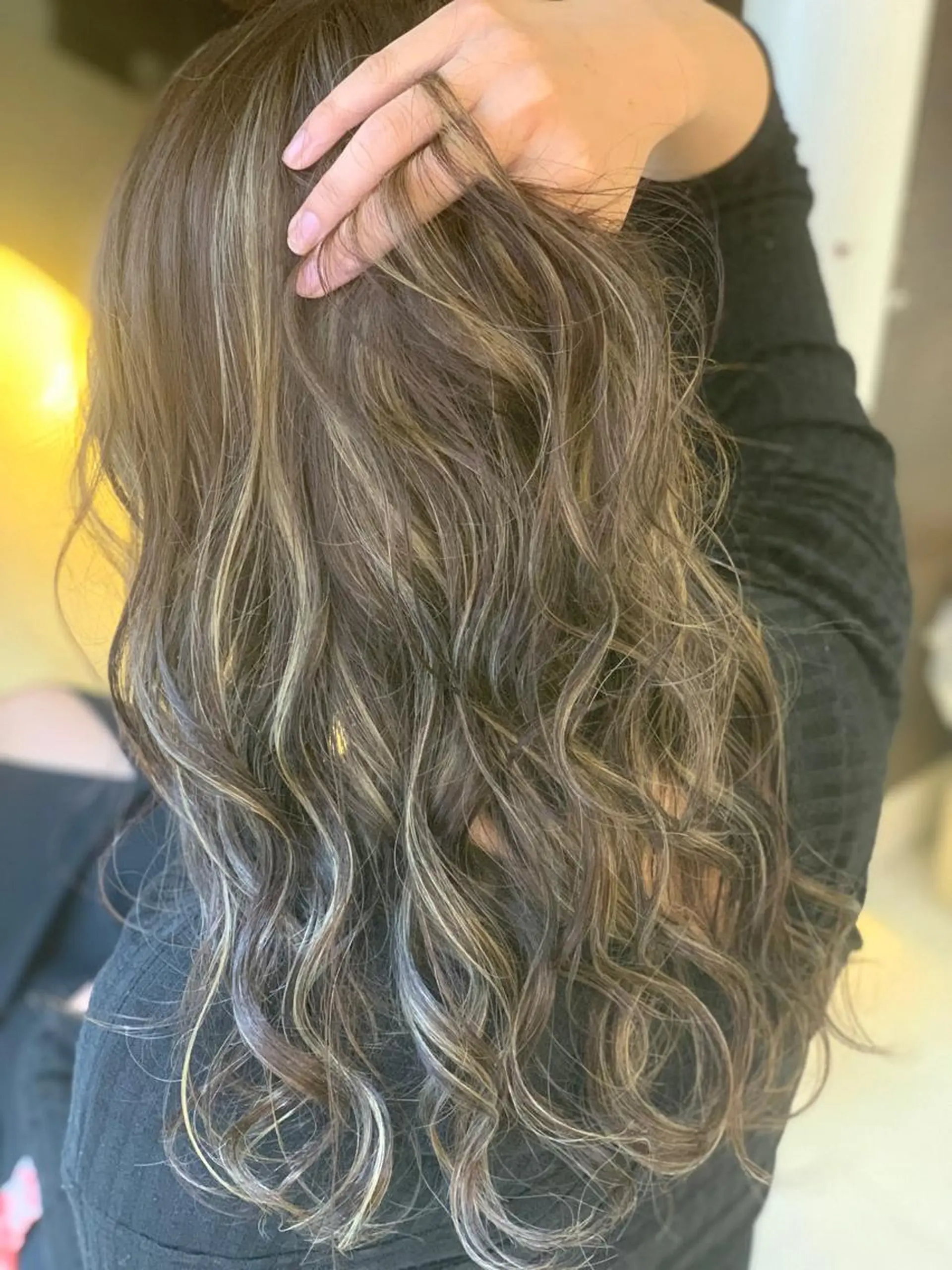 ロング カラー ベージュカラー ホワイトベージュ ヘアカラー トリートメント ✂️大門 巧✂️ LAFF難波店のヘアスタイル