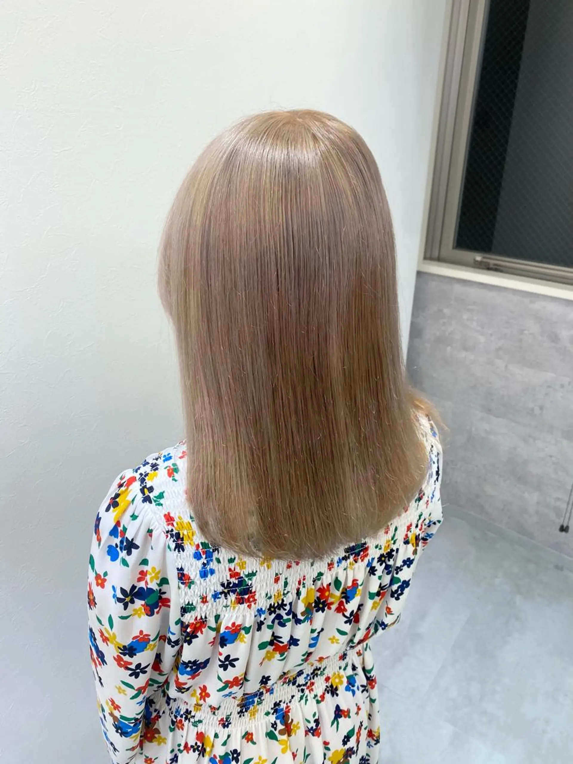 ミディアム カラー ハイトーン特化サロン 🍑momo🍑のヘアスタイル