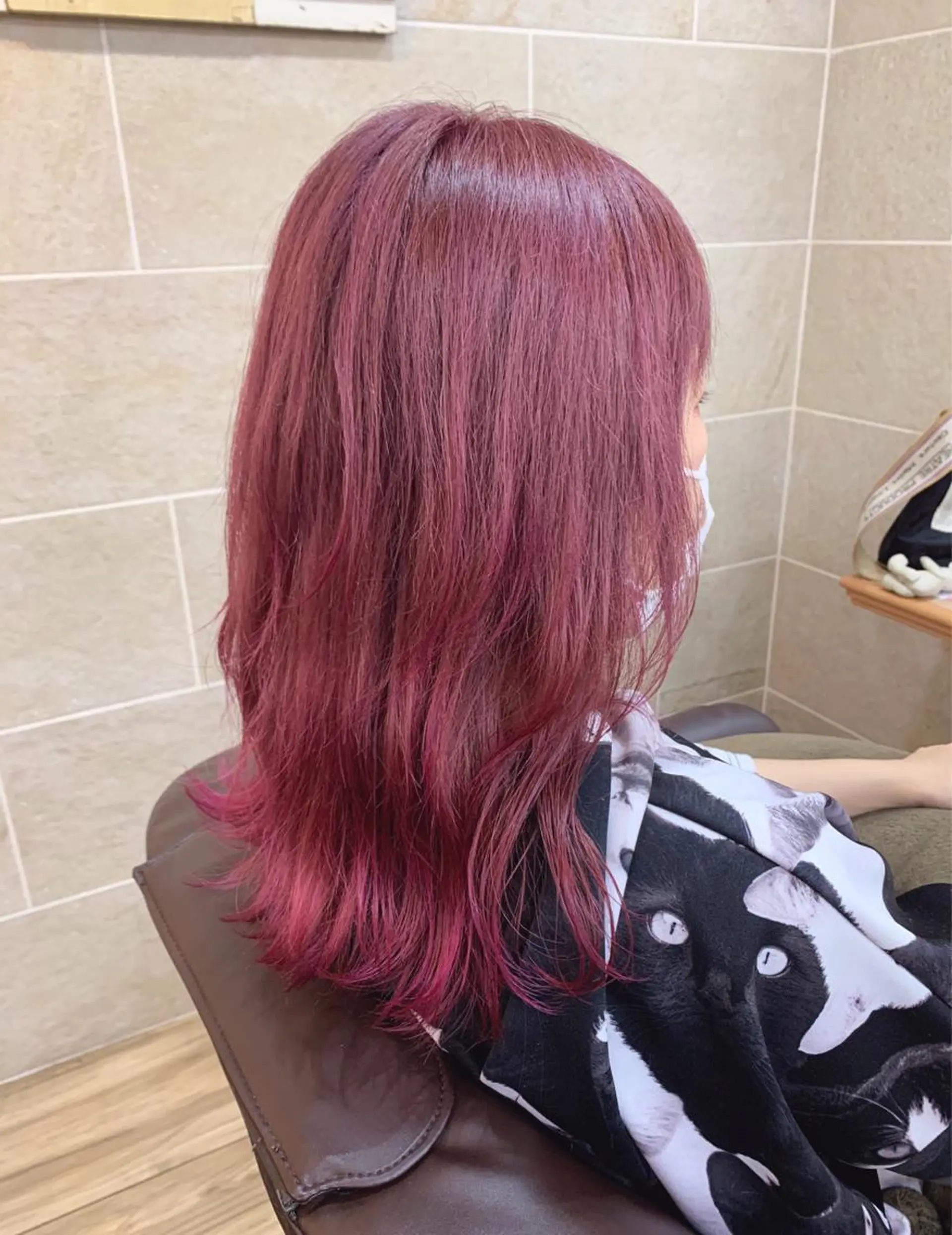ミディアム カラー ピンクカラー 平尾 拓也のヘアスタイル