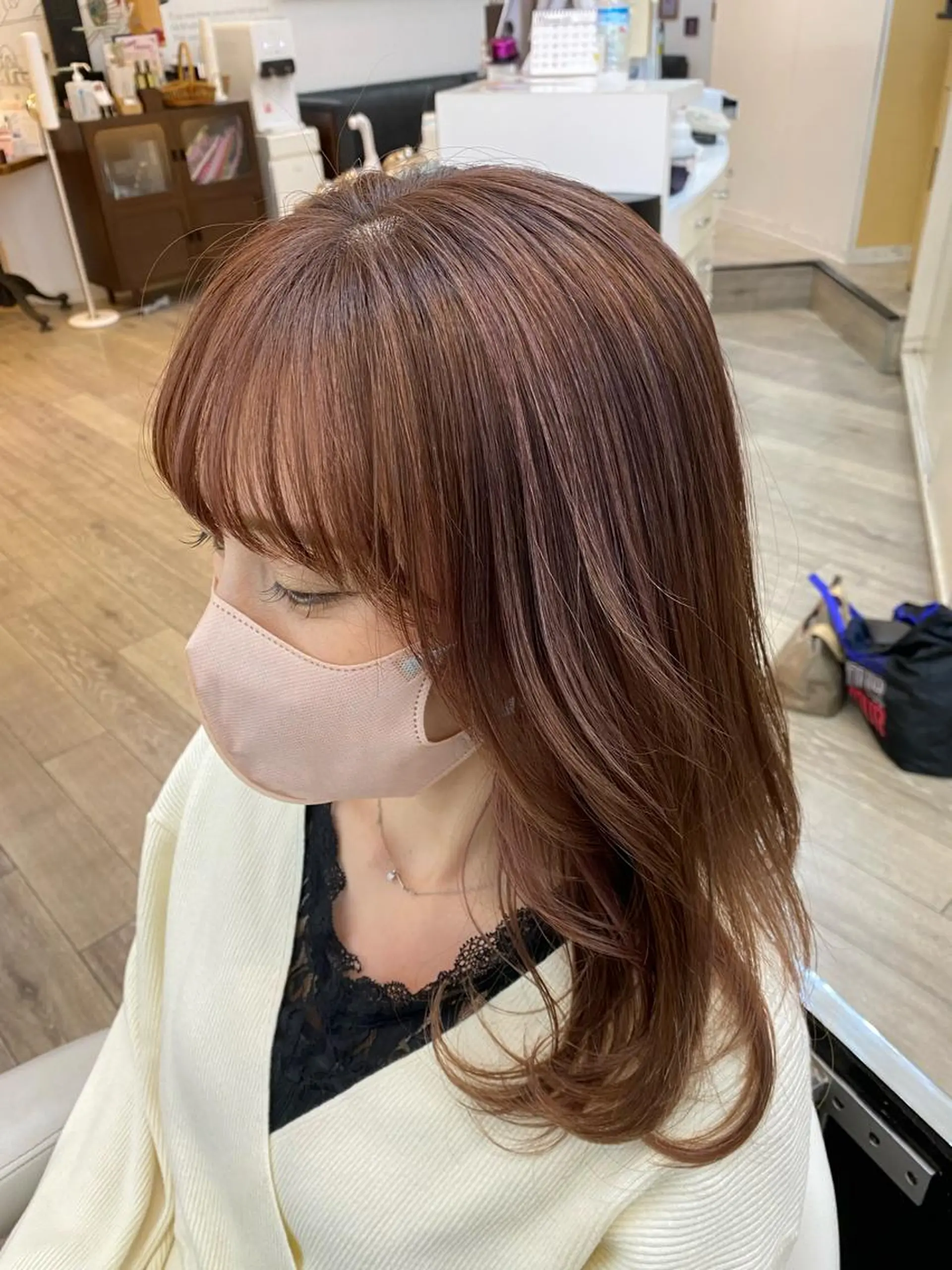 セミロング カット ヘアカラー トリートメント 市川 博紀 副店長のヘアスタイル