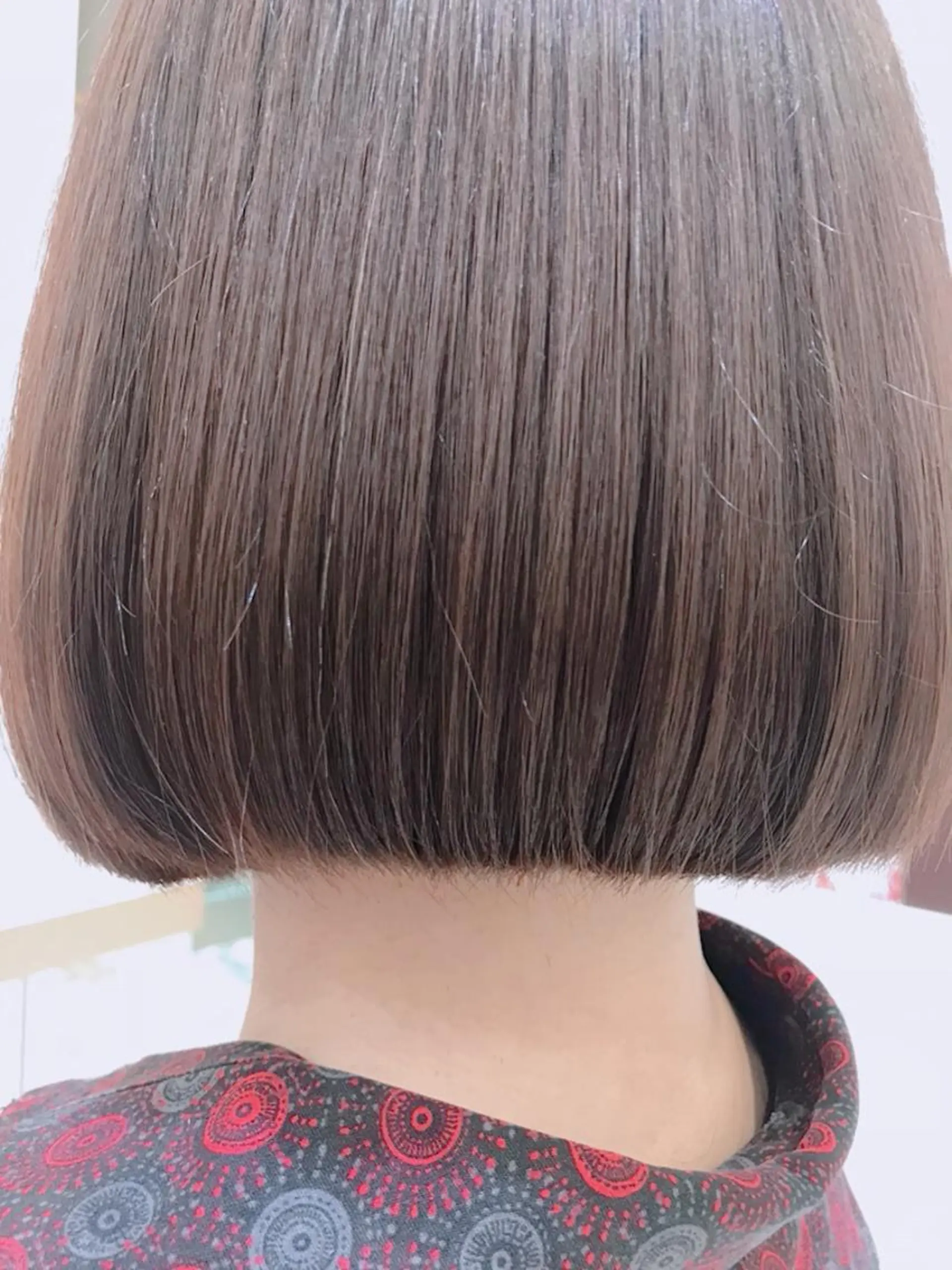 ミディアム ボブ 江崎 わか子のヘアスタイル