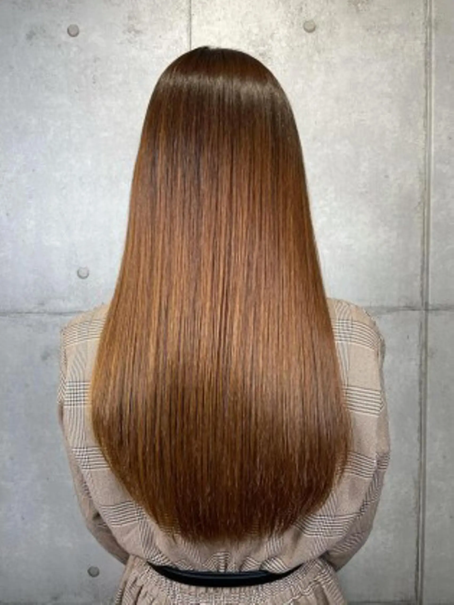 ミディアム カット 縮毛矯正 newi 赤羽のヘアスタイル