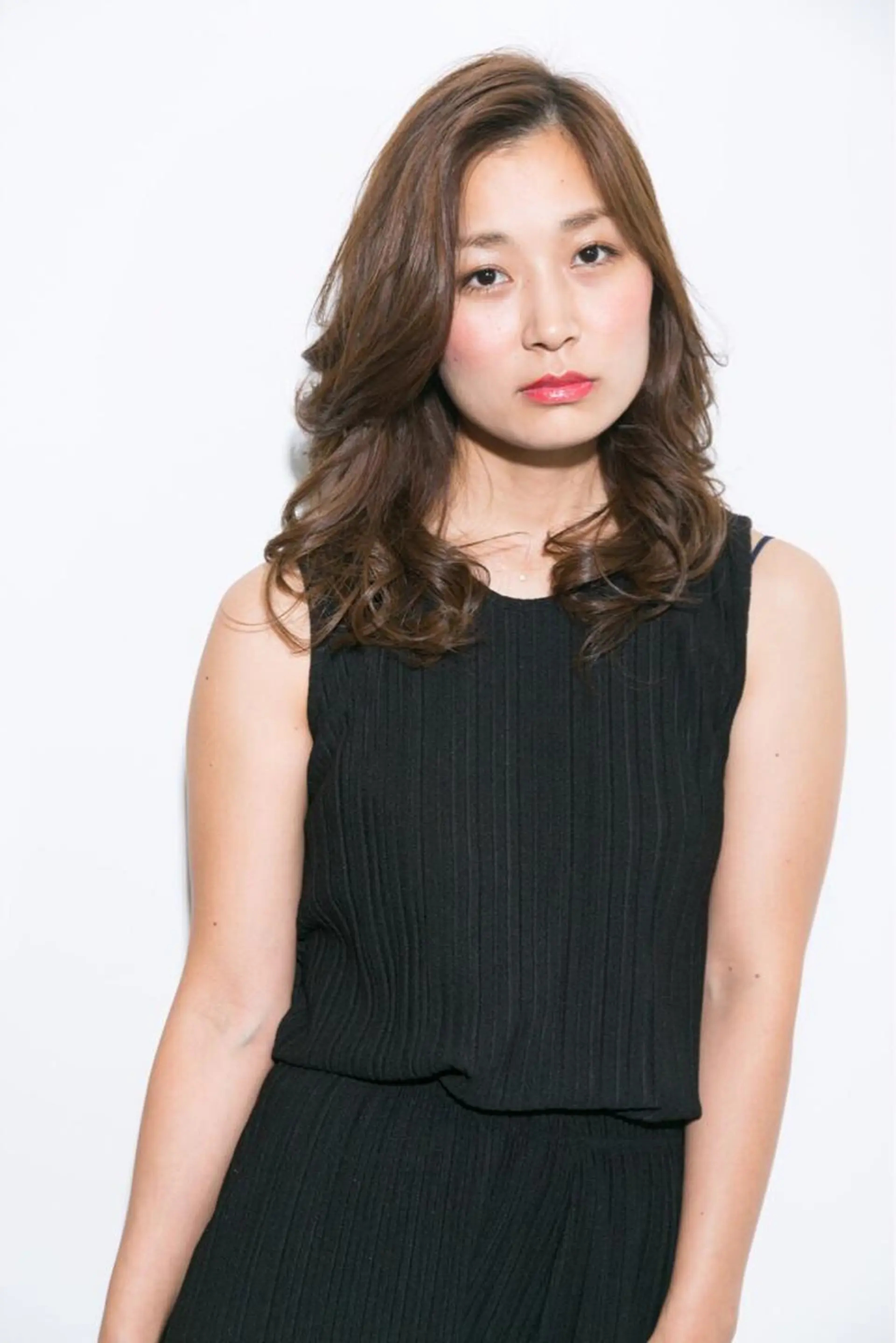 ミディアム セミロング ミディアムパーマ セミロングパーマ アッシュ アッシュブラウン 小森谷 亮太のヘアスタイル