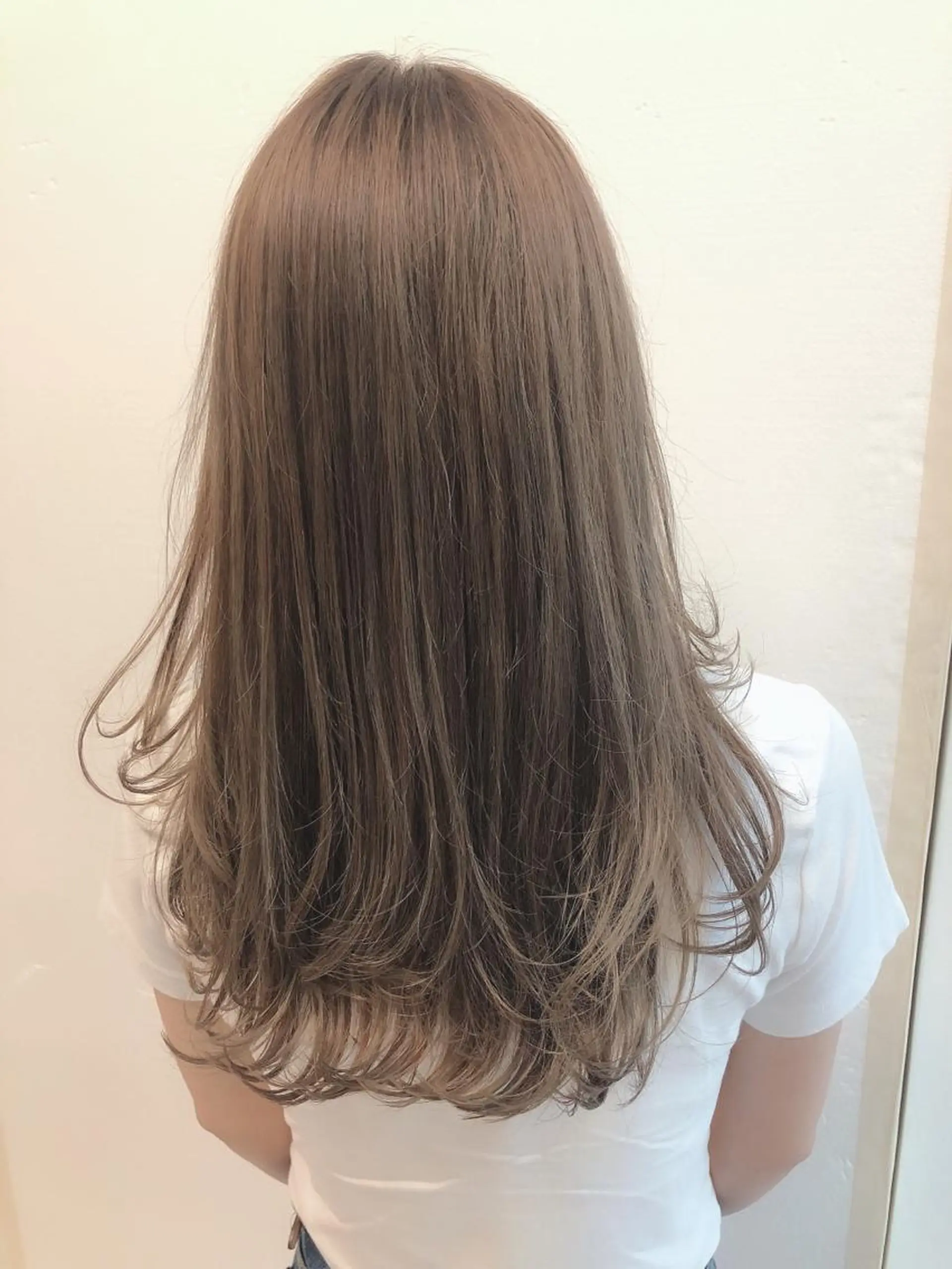 ロング ハイライト コトネ🫧 韓国風レイヤーカットのヘアスタイル