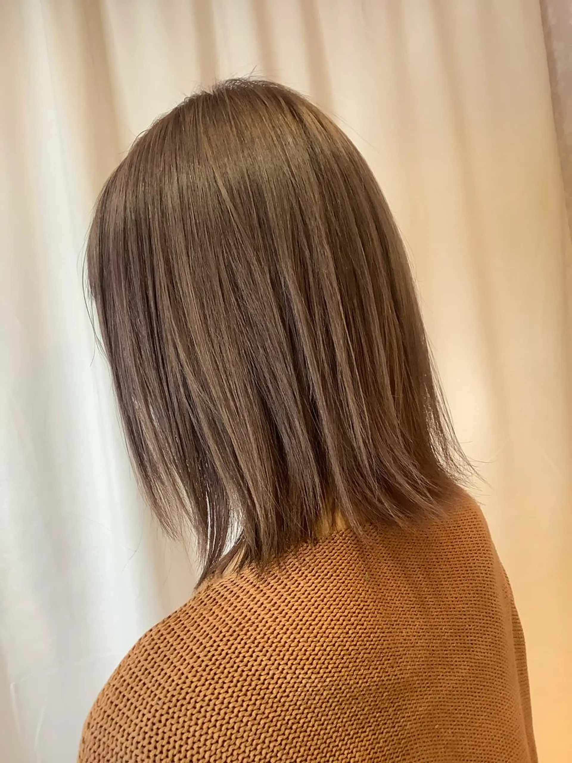 ミディアム カラー ベージュカラー ミルクティーベージュ 稲田 全将のヘアスタイル