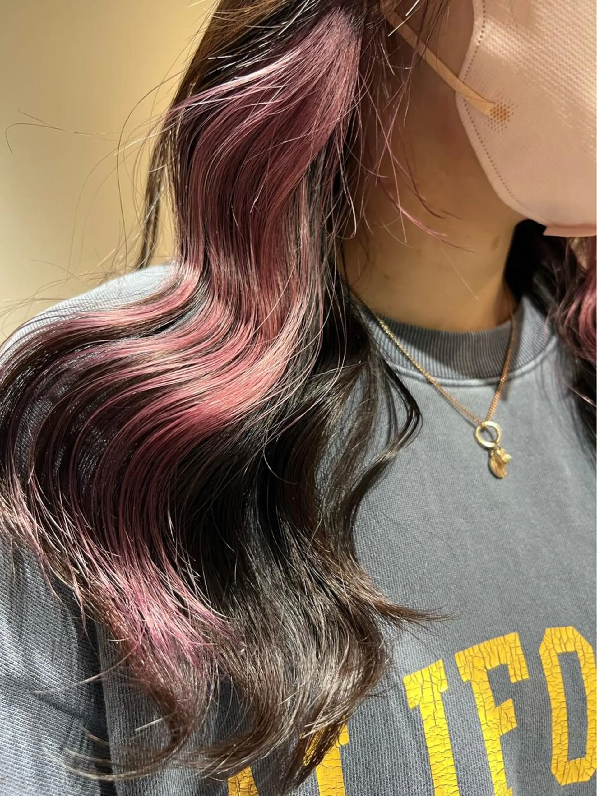 ロング カラー カシス インナーカラー ピンクカラー ヘアカラー トリートメント 🌐👽フクイ キララ🌎💎のヘアスタイル