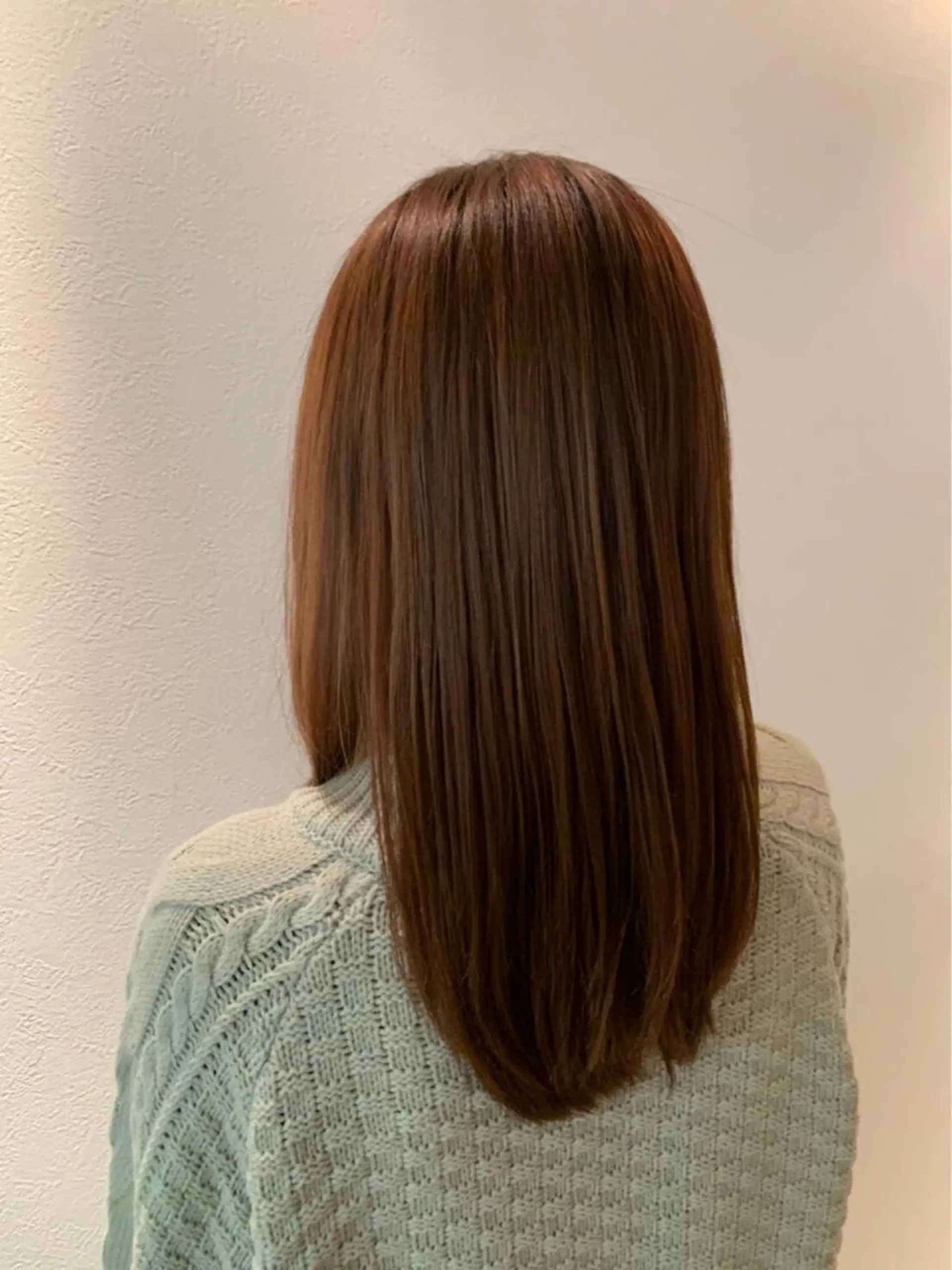 セミロング ヘアカラー ✨オール年代🆗 🤍内田亜由子のヘアスタイル