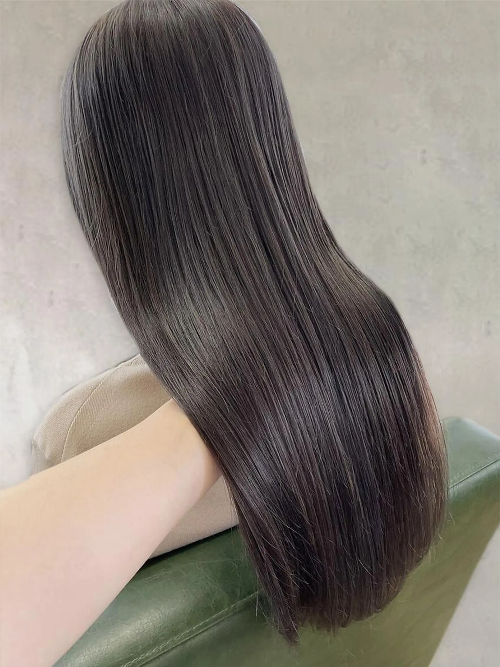 ロング カラー ブリーチ 透明感カラー ブリーチなしカラー 髪質改善 カット ヘアカラー トリートメント 永岡 はるのヘアスタイル